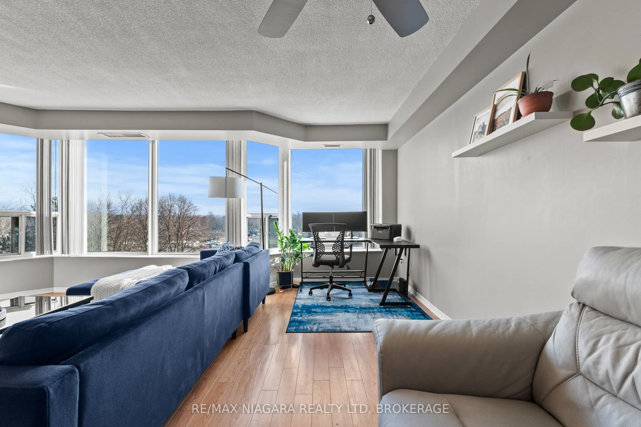 81 Scott Street #601
