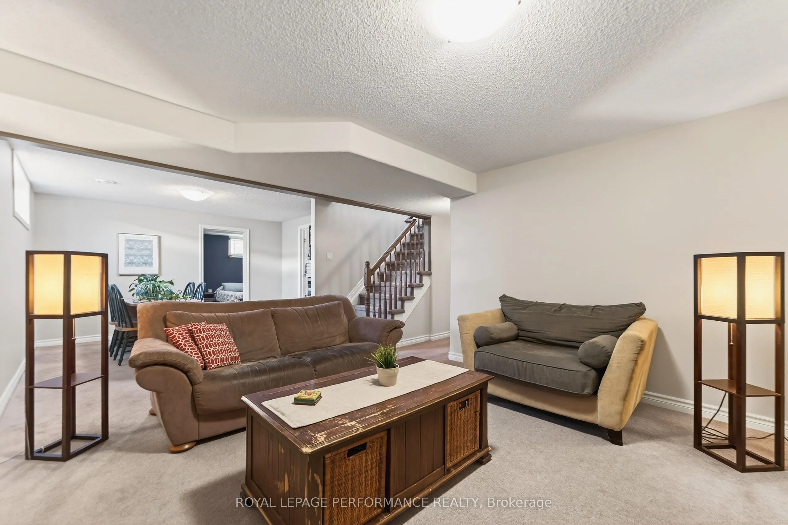 639 Robert Hill Street