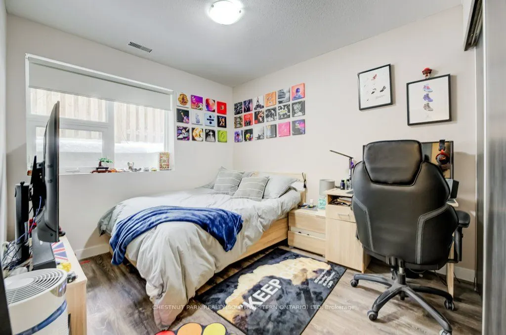 338 Albert Street #114