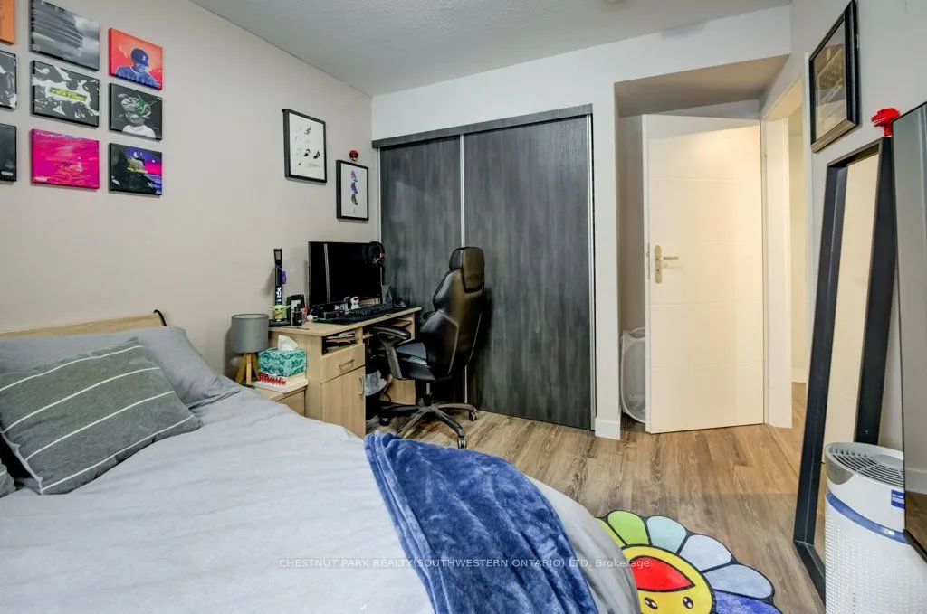 338 Albert Street #114