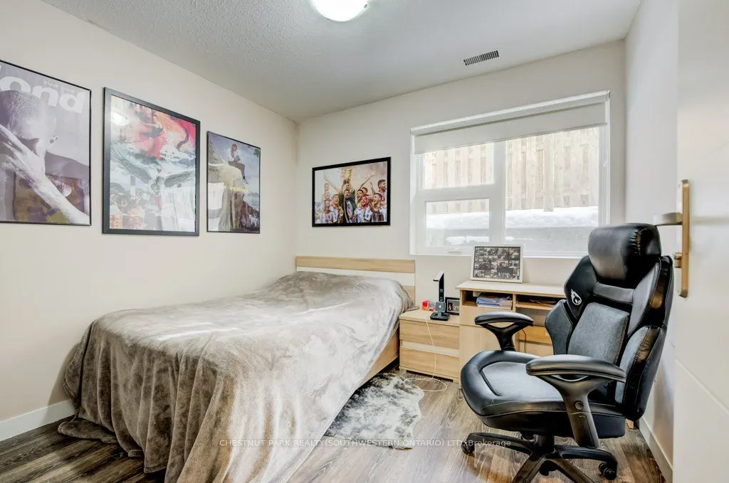 338 Albert Street #114