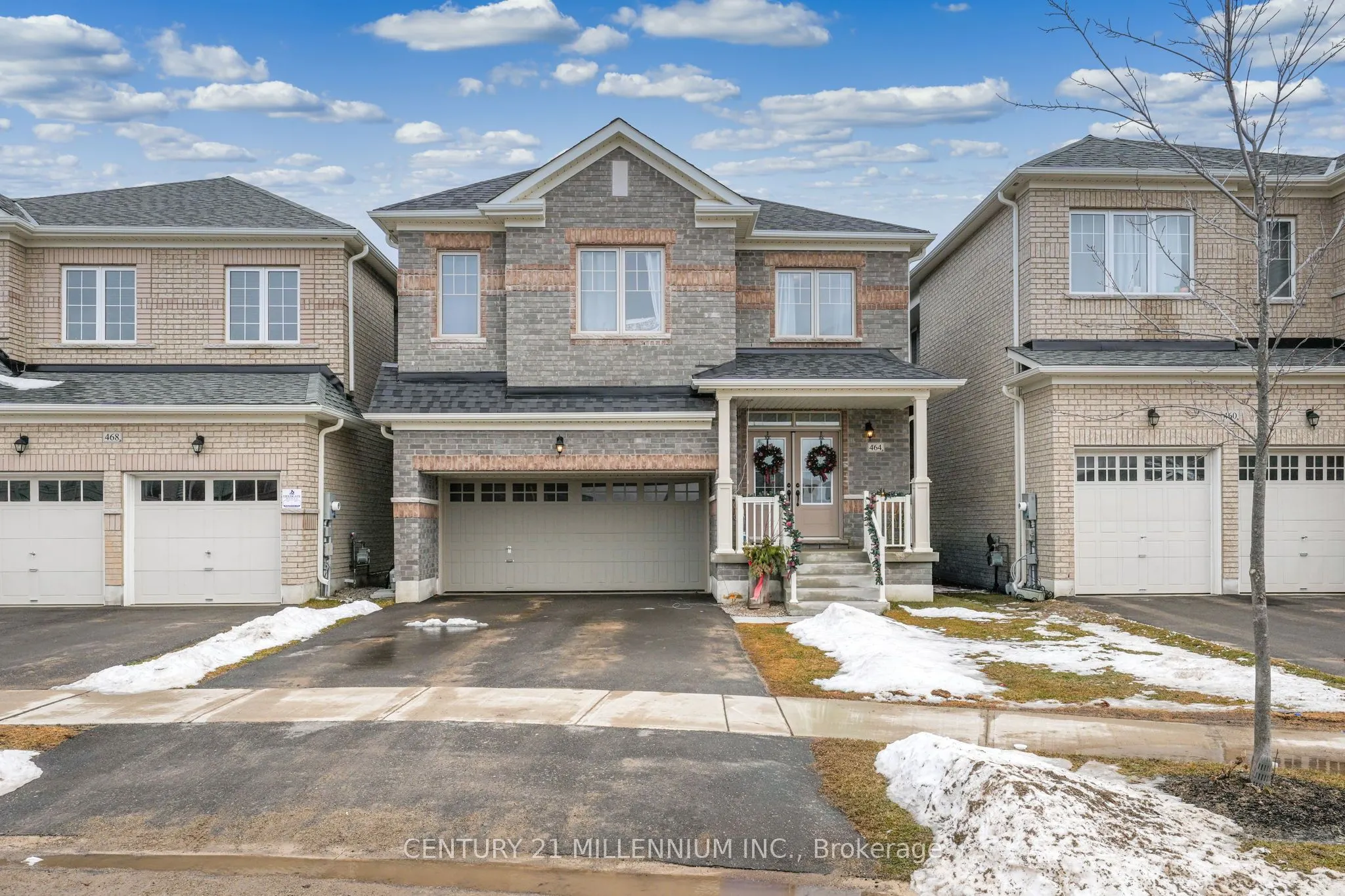 464 Black Cherry Crescent