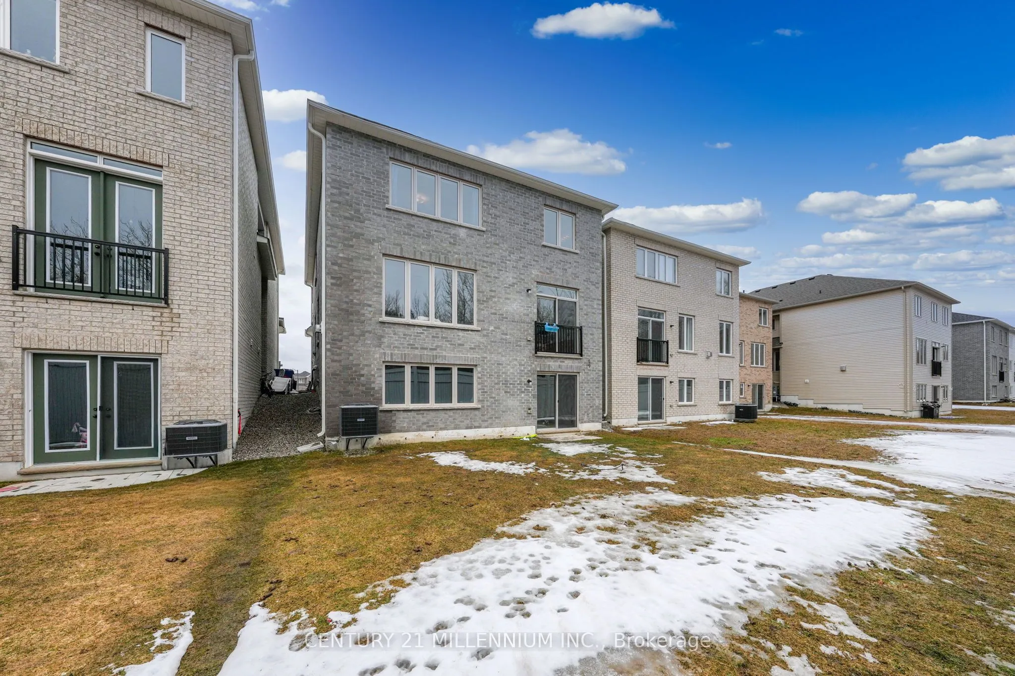 464 Black Cherry Crescent