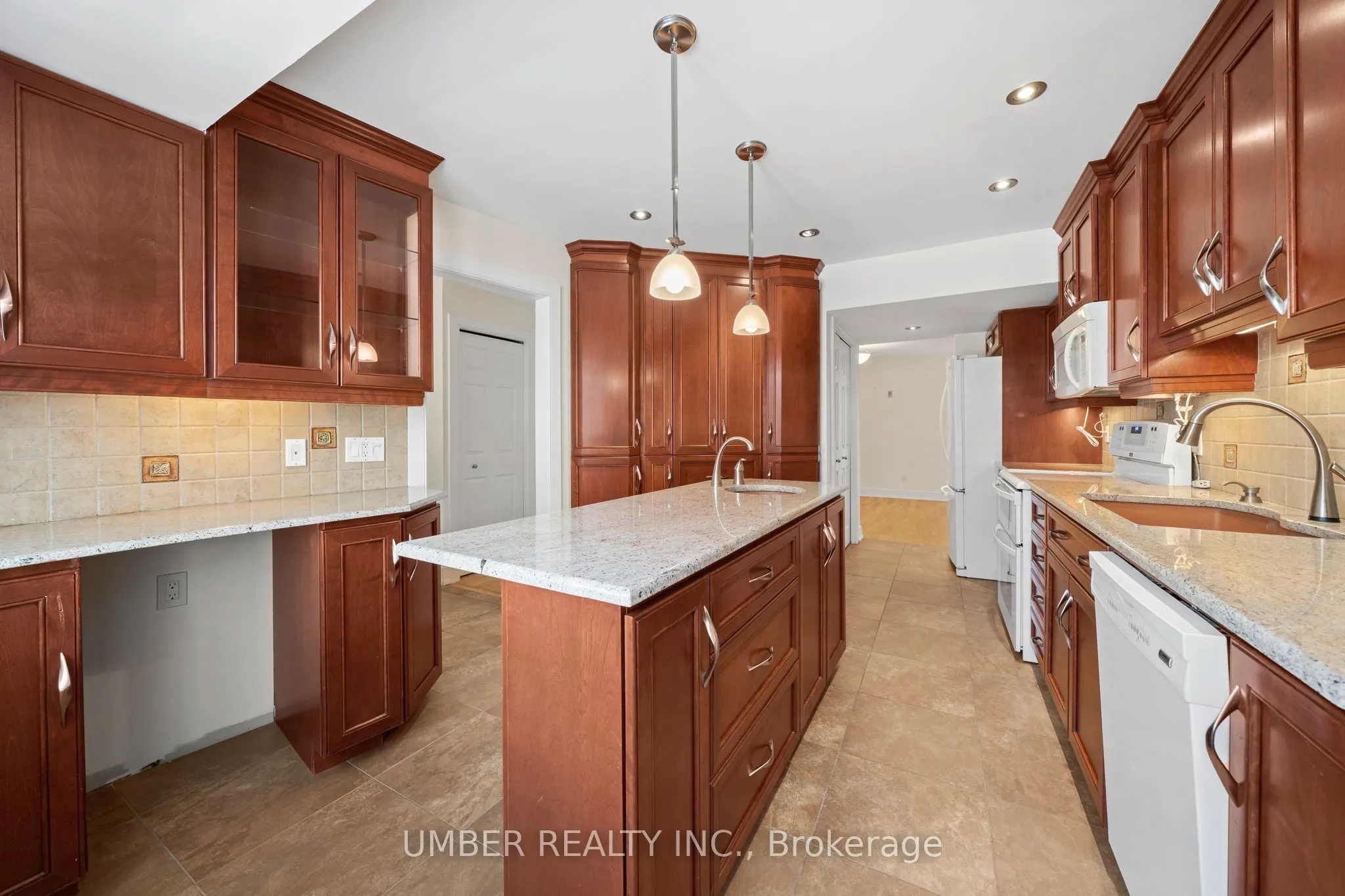 250 Fountain Place #122D