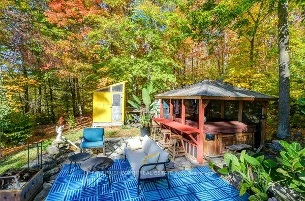 712 Flat Rapids Road