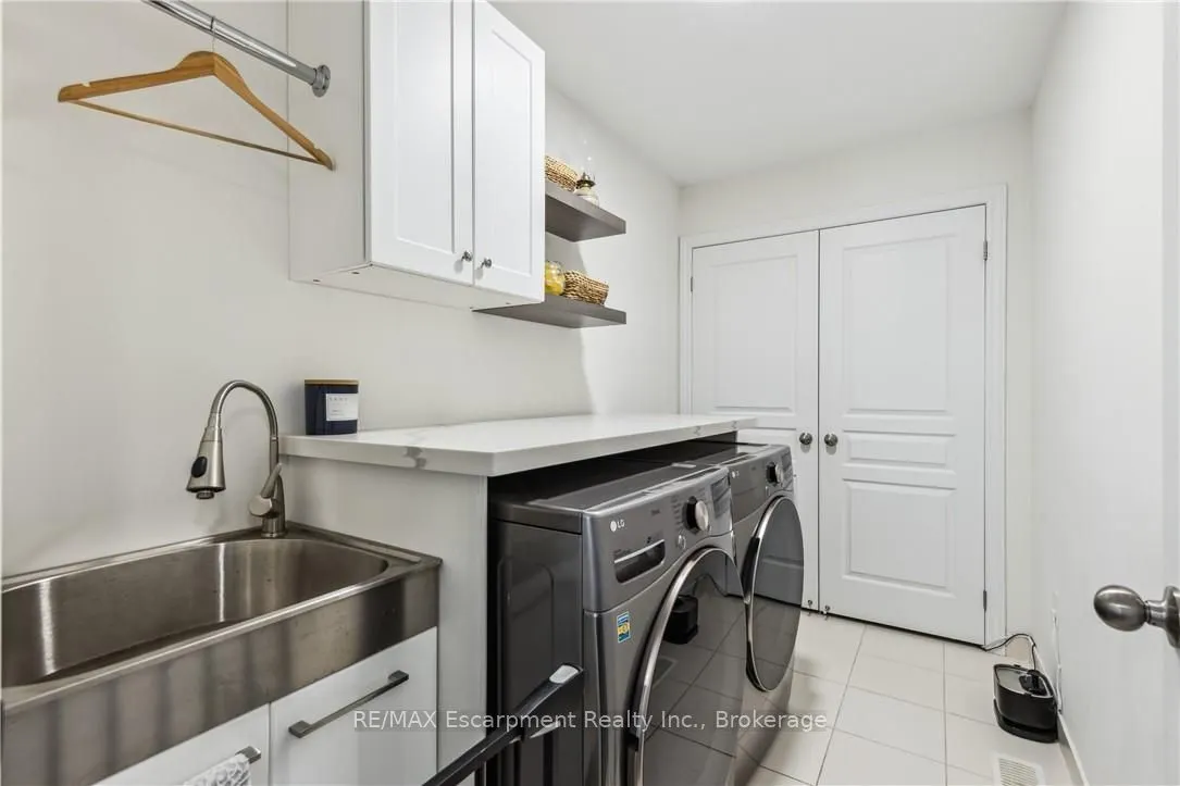 54 Nisbet Boulevard #31