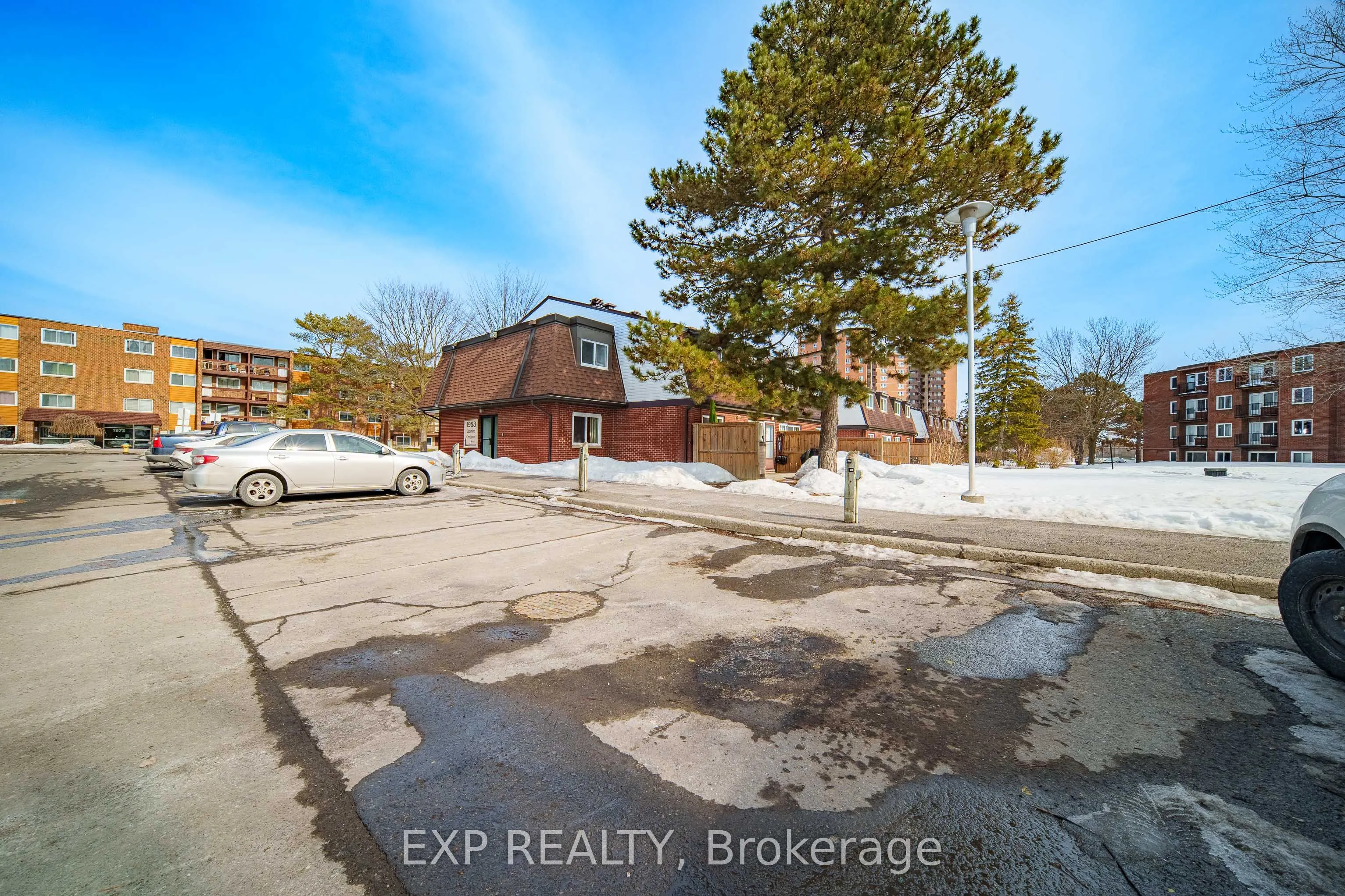 2080 Ogilvie Road #11K