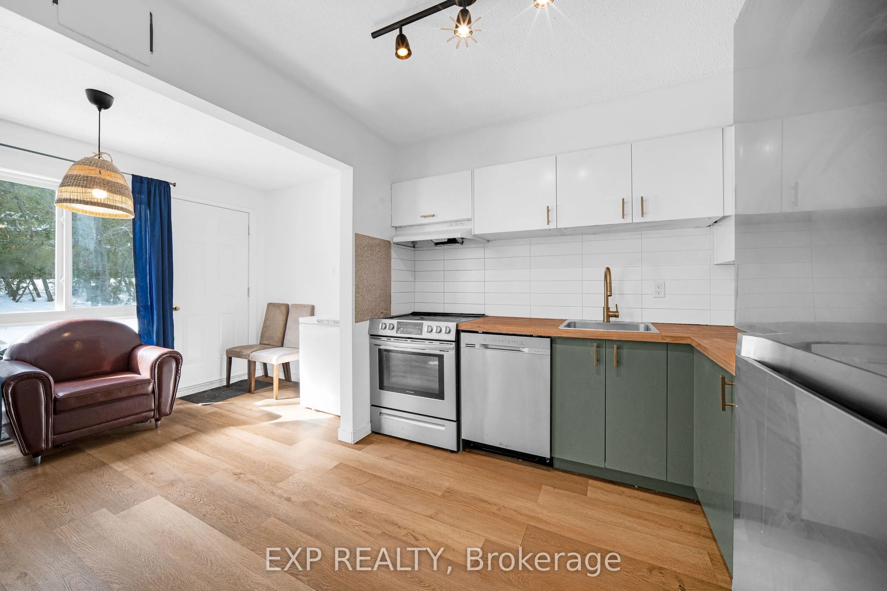 2080 Ogilvie Road #11K