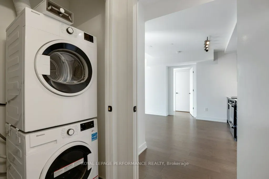 560 Rideau Street #517