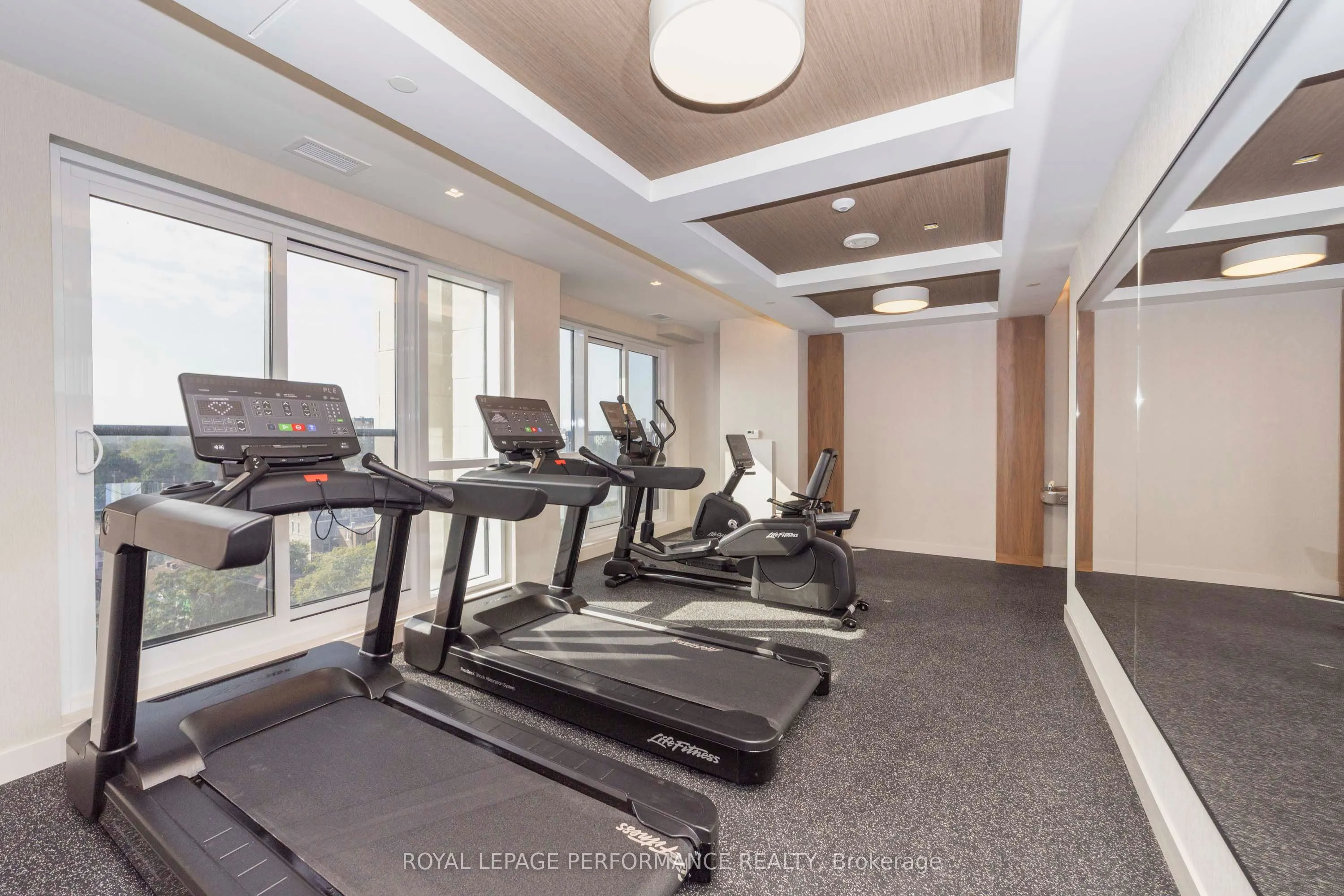560 Rideau Street #517
