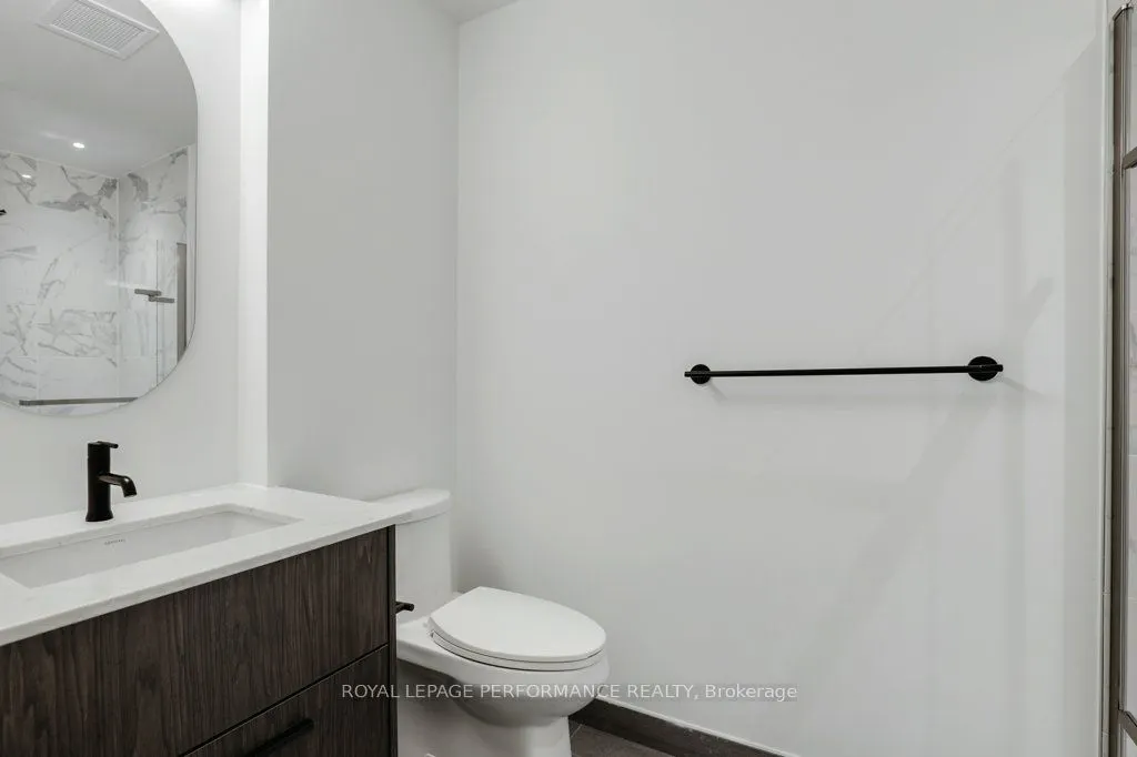560 Rideau Street #517
