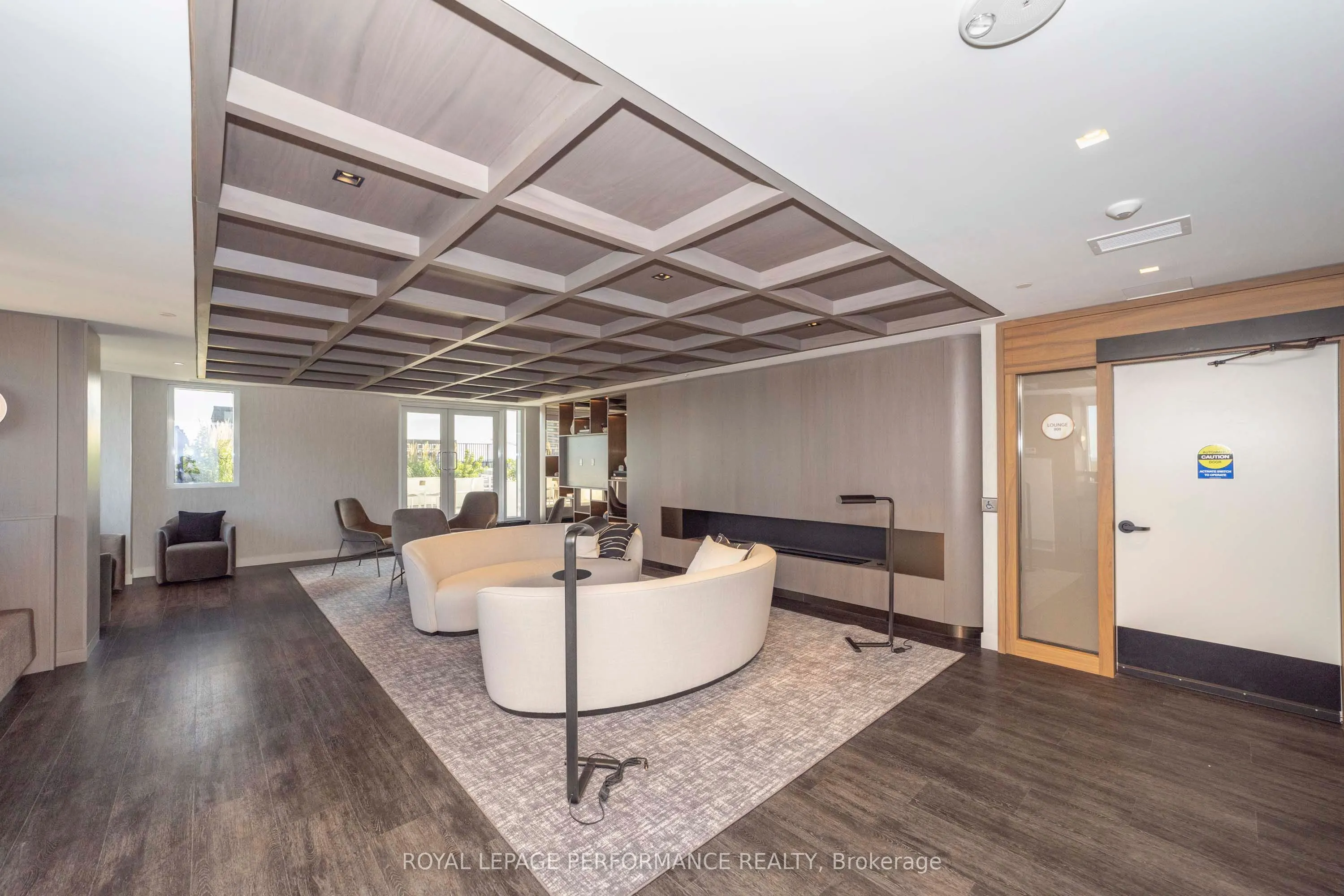 560 Rideau Street #517