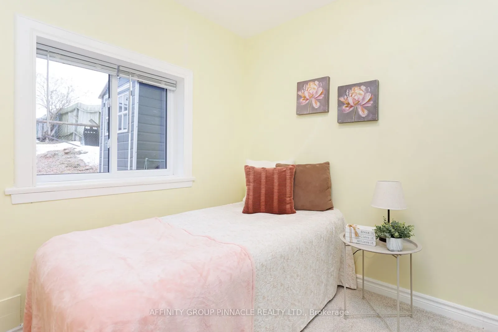 14 Oriole Road