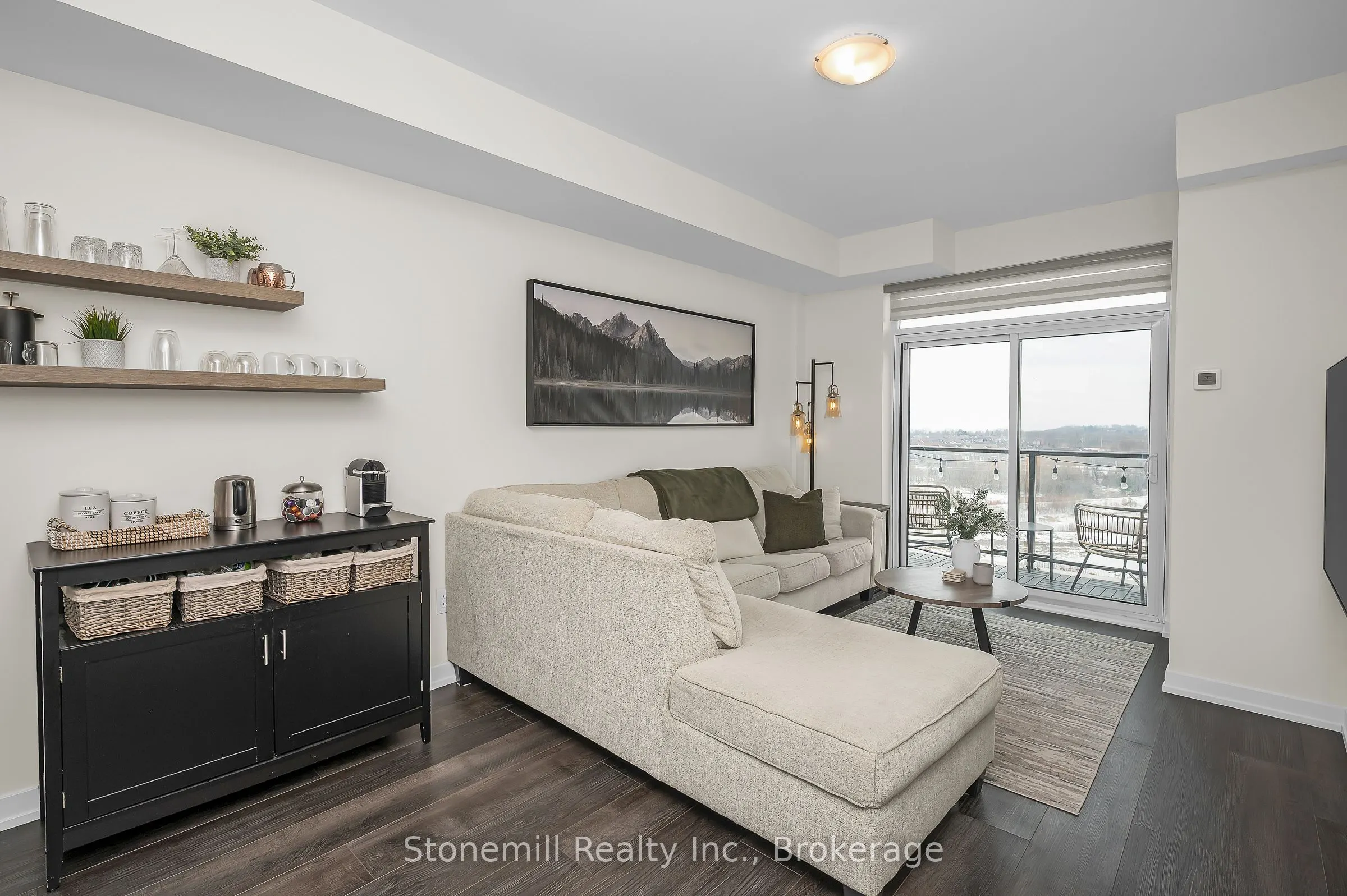 450 Dundas Street E #701