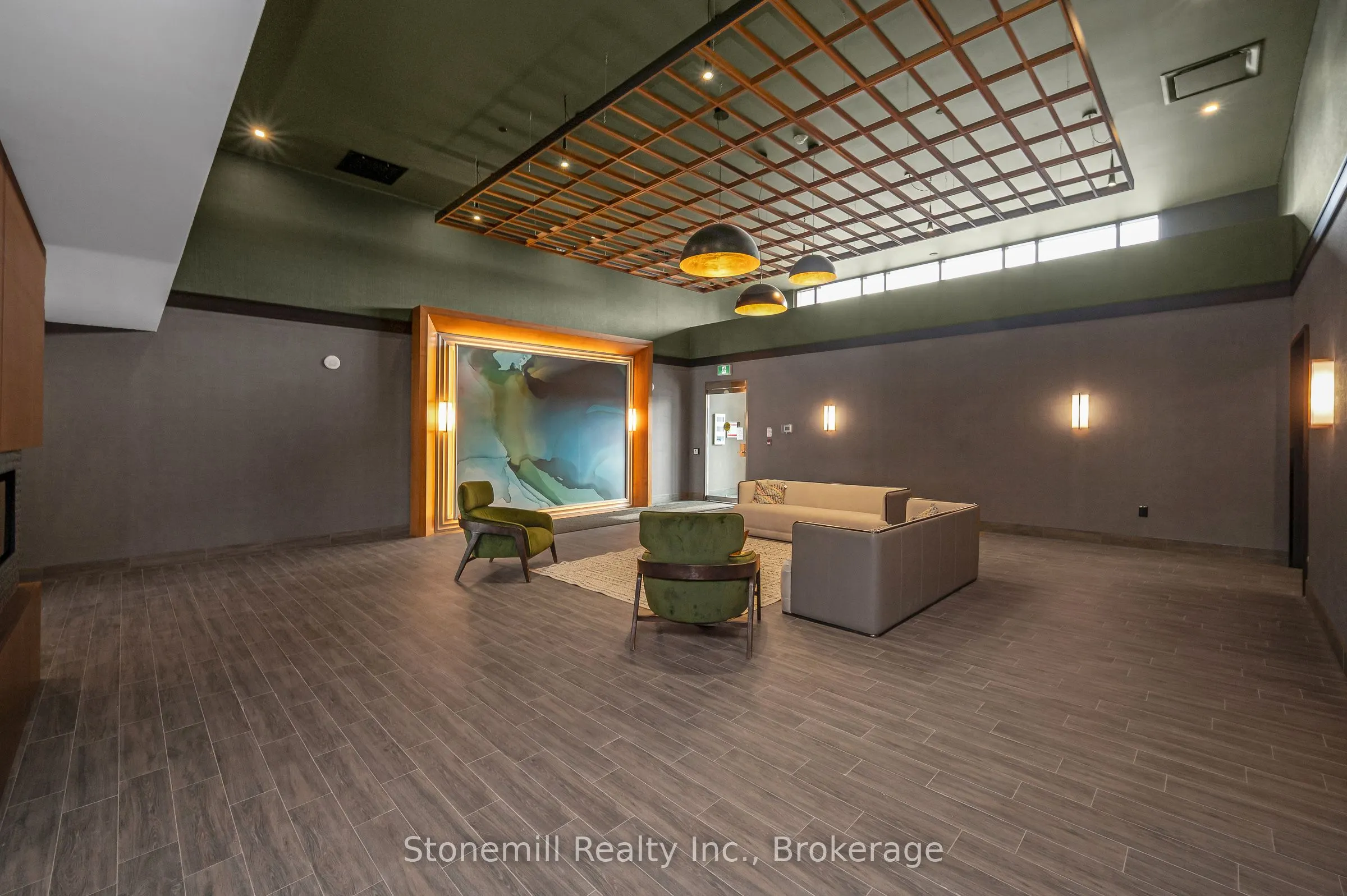 450 Dundas Street E #701