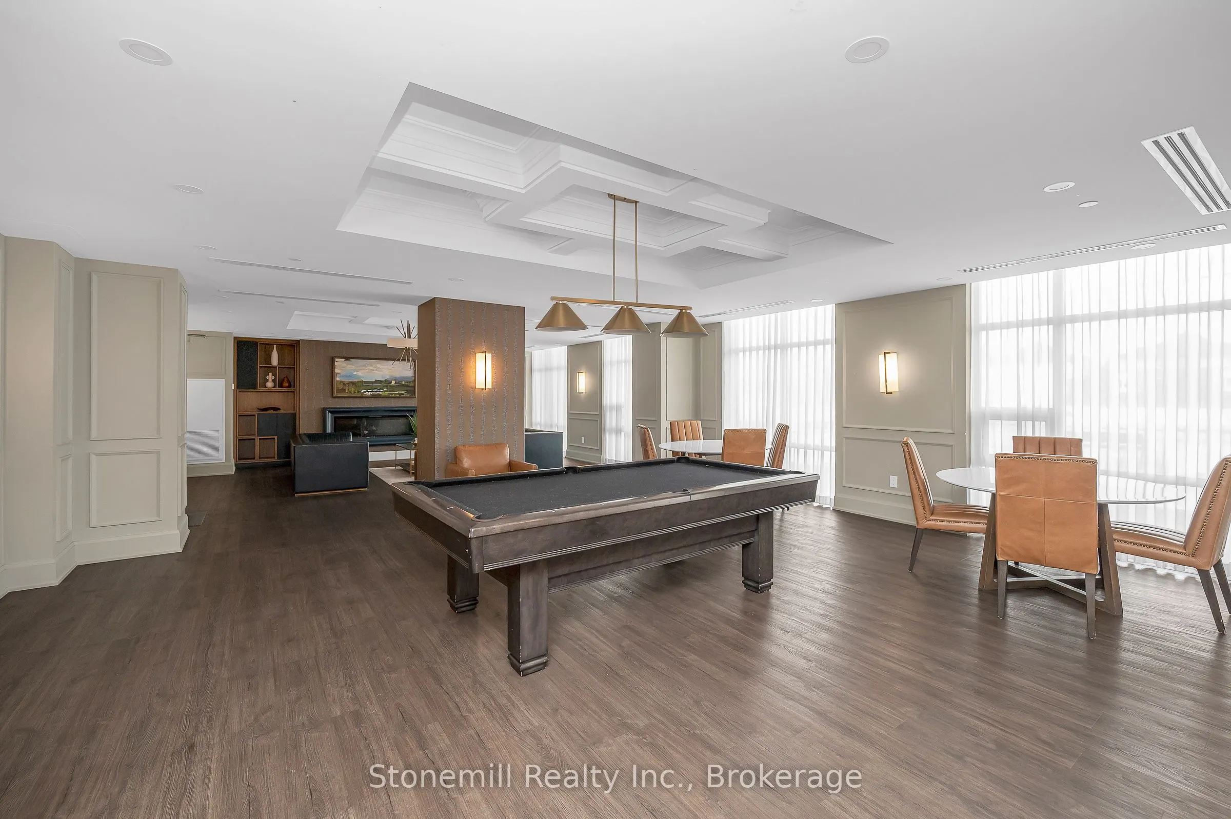 450 Dundas Street E #701