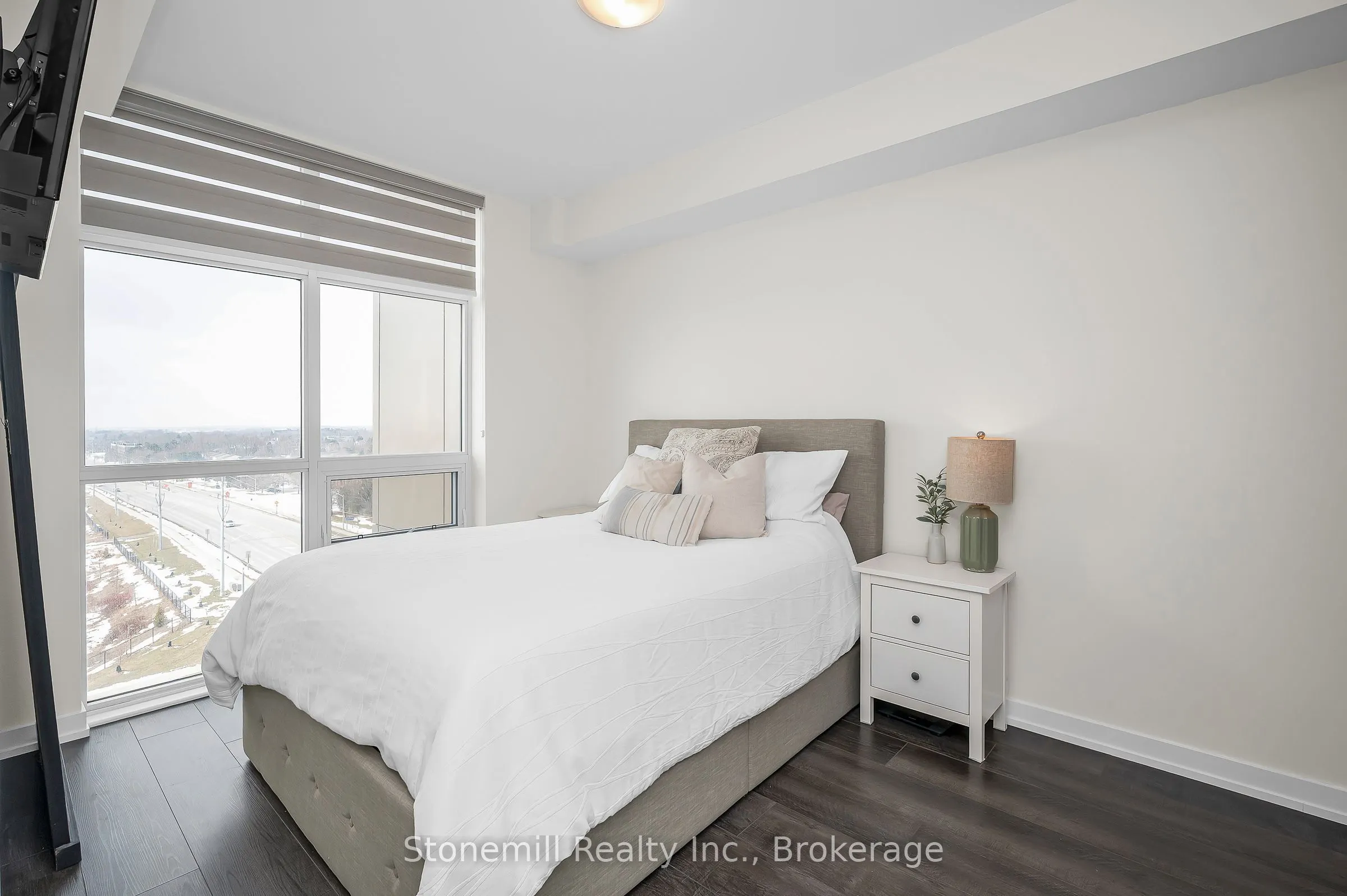 450 Dundas Street E #701