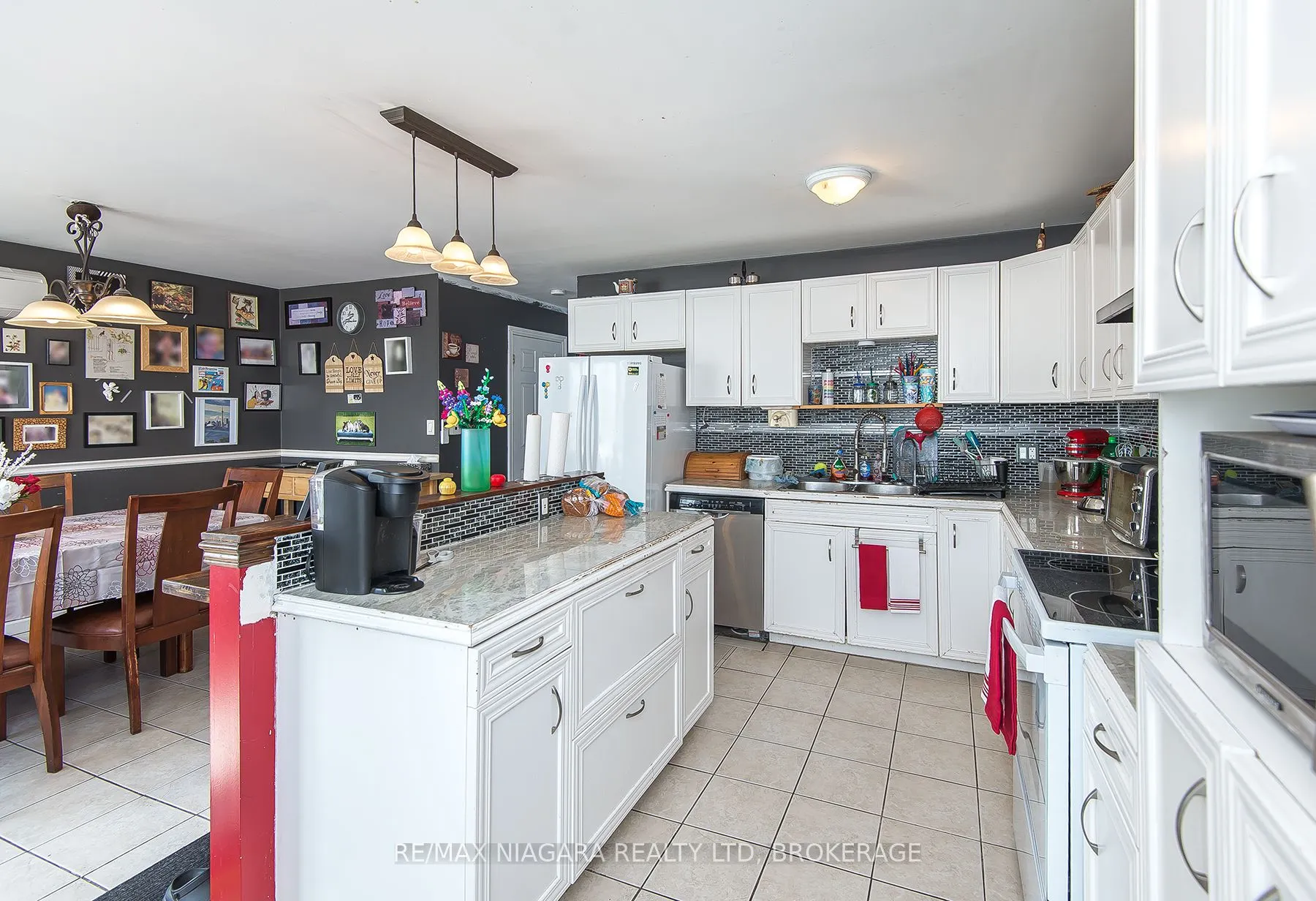 98 Chippawa Road