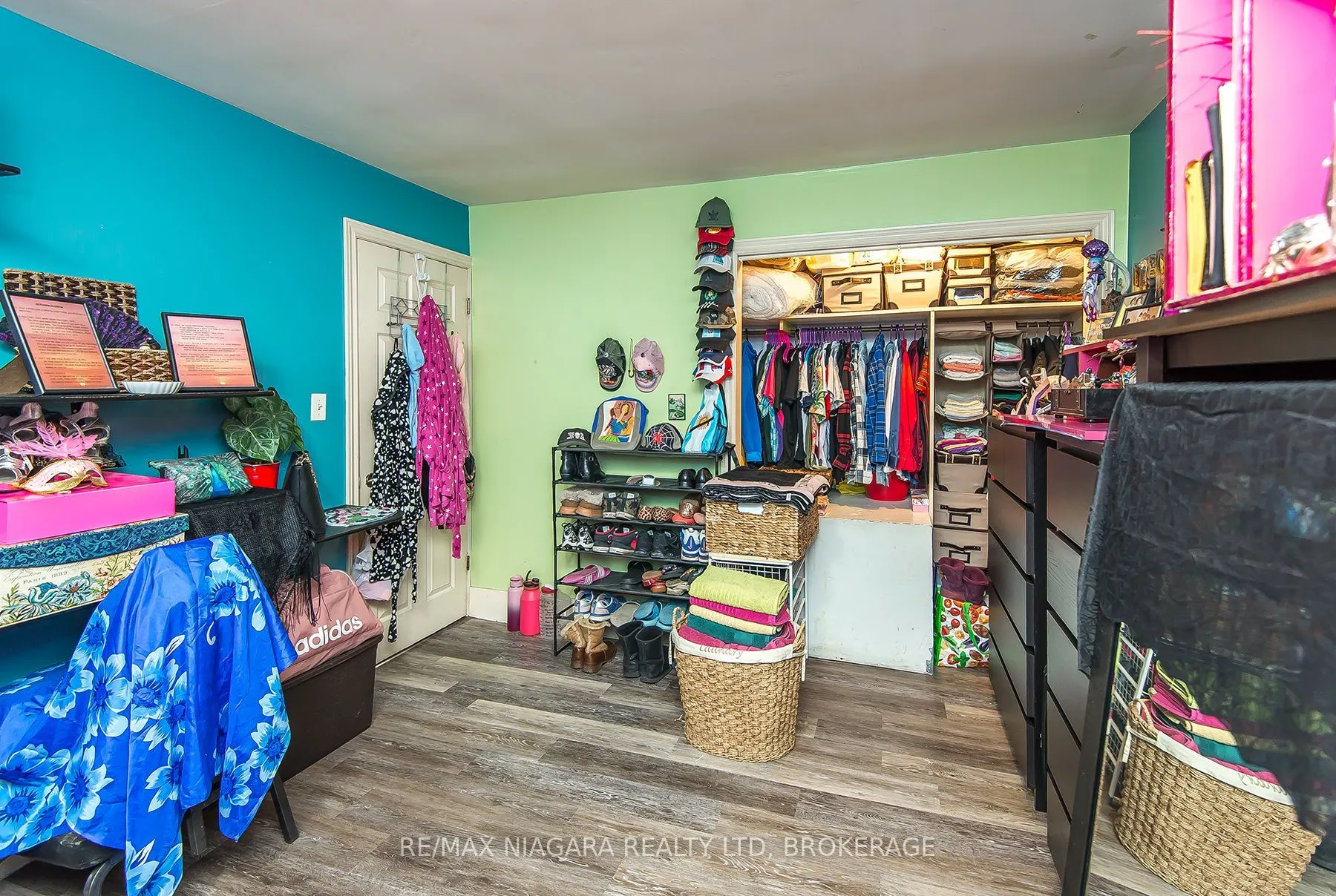 98 Chippawa Road