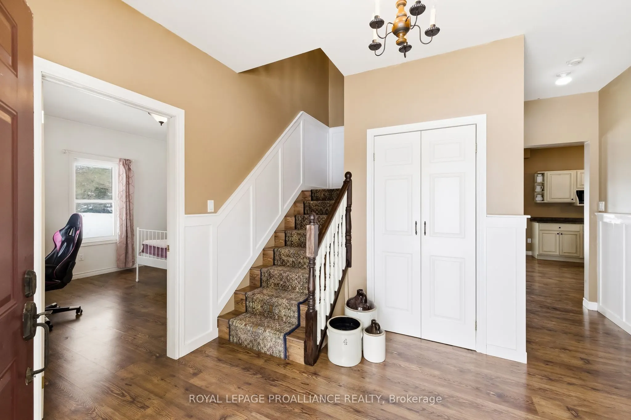 3937 Larose Crescent