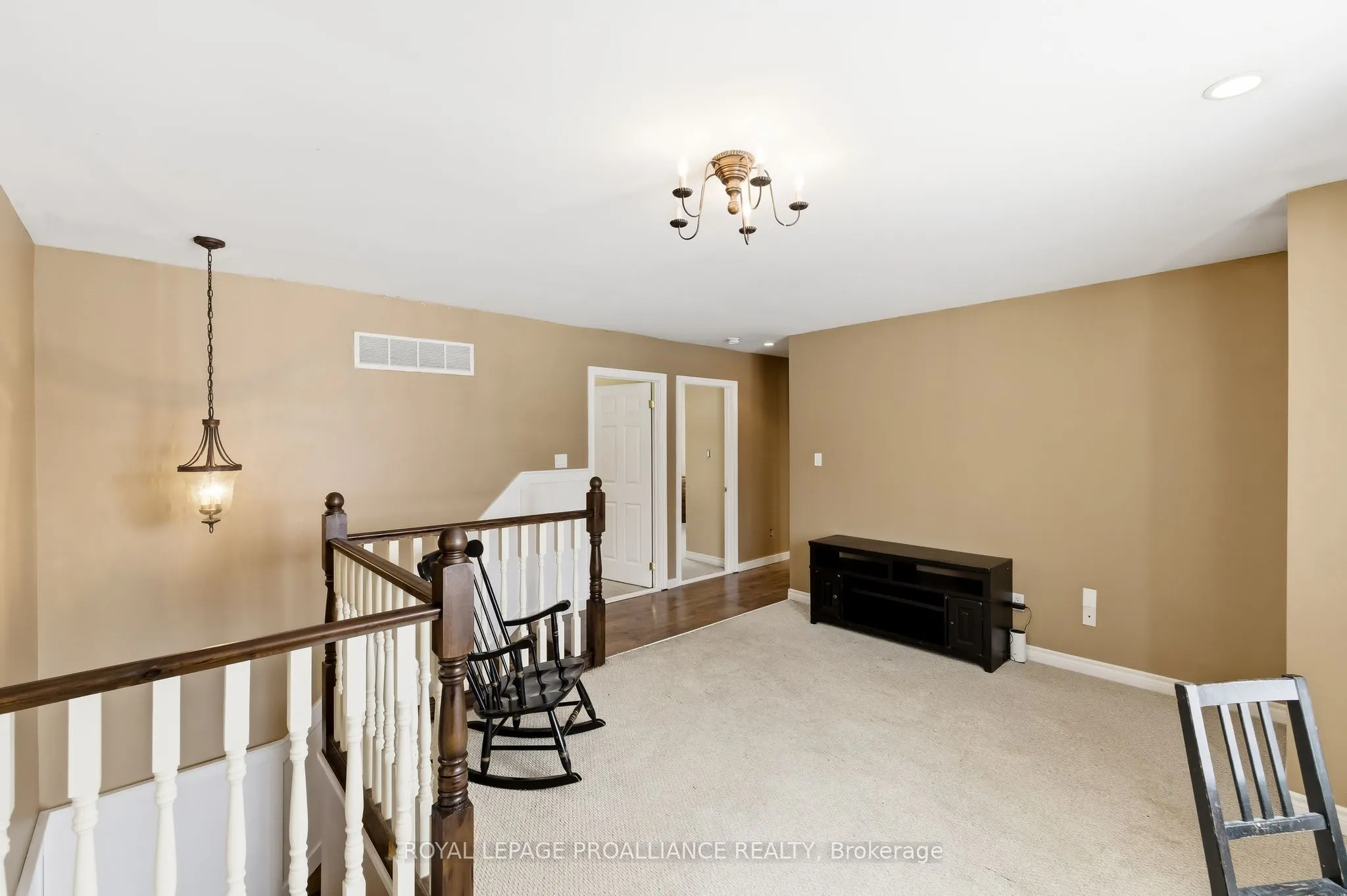 3937 Larose Crescent