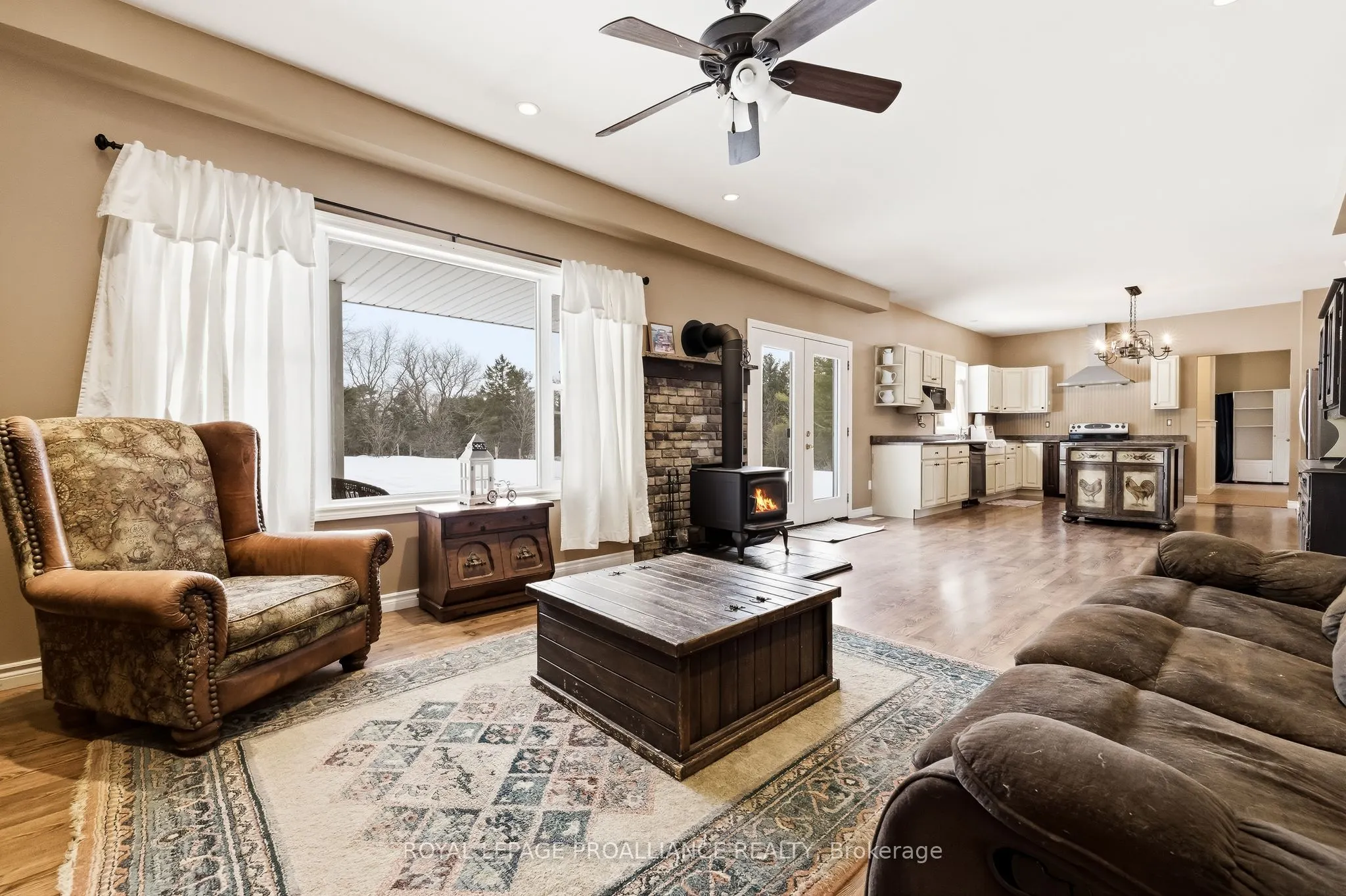 3937 Larose Crescent