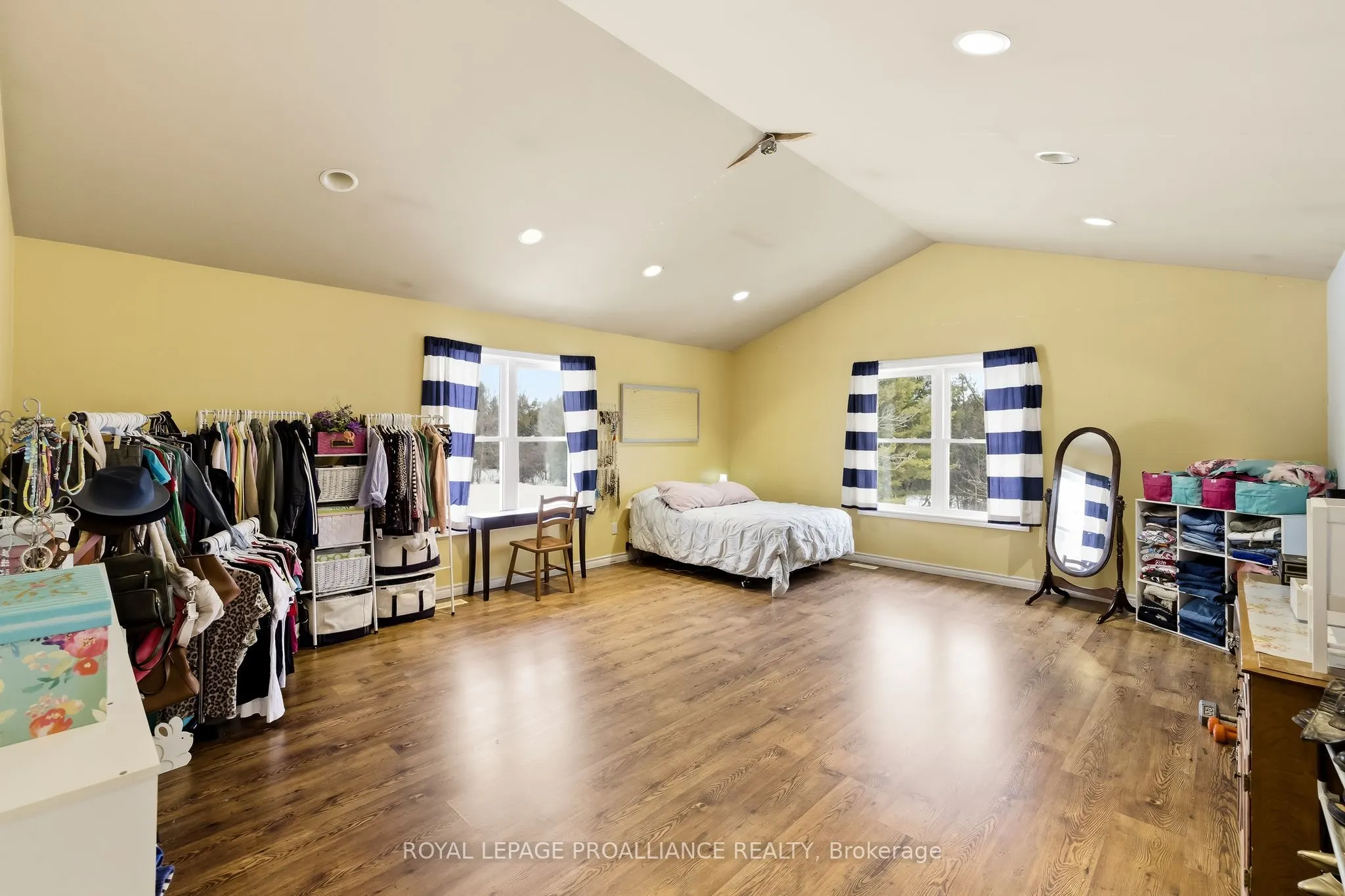 3937 Larose Crescent