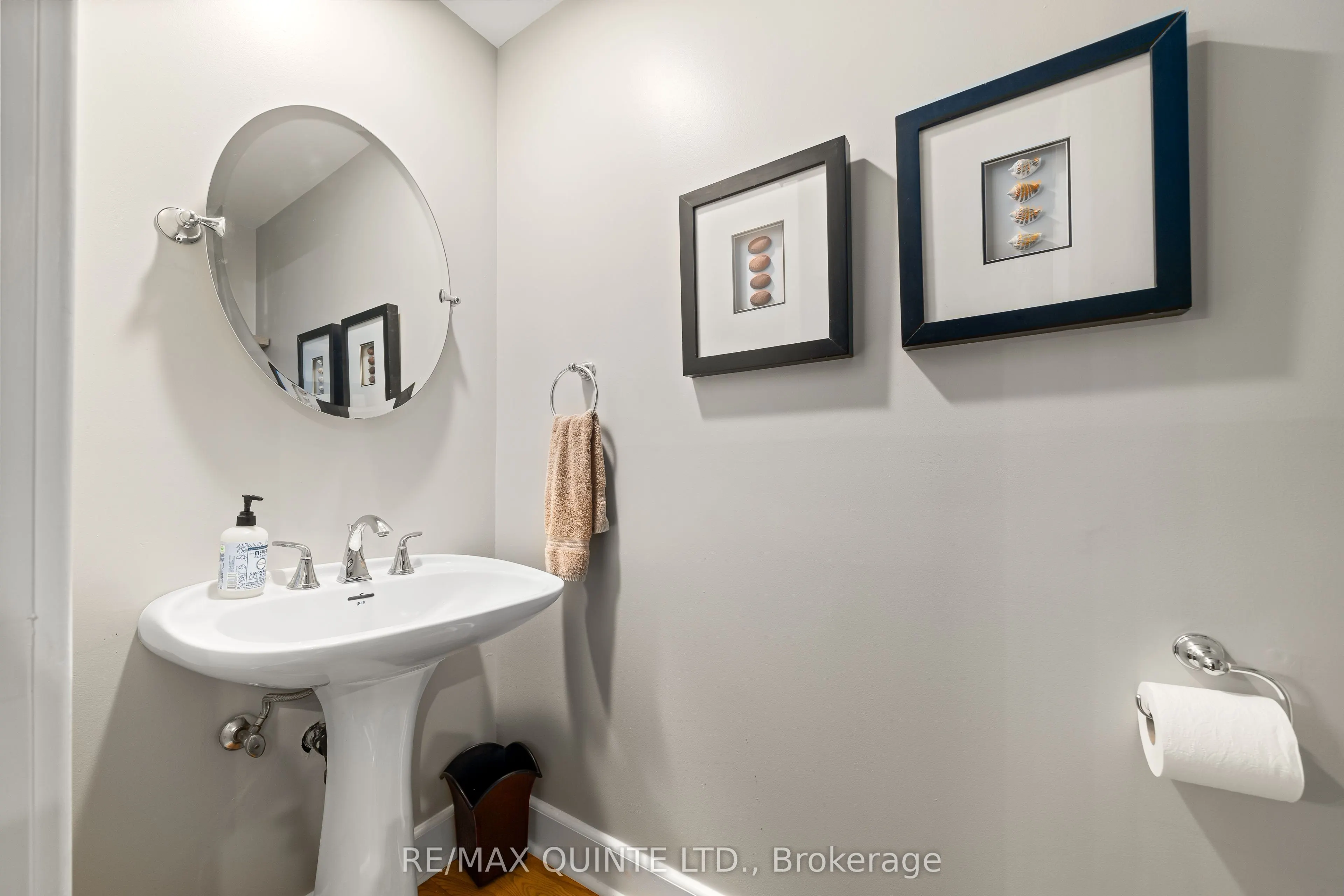 99 Bridge Street E #5