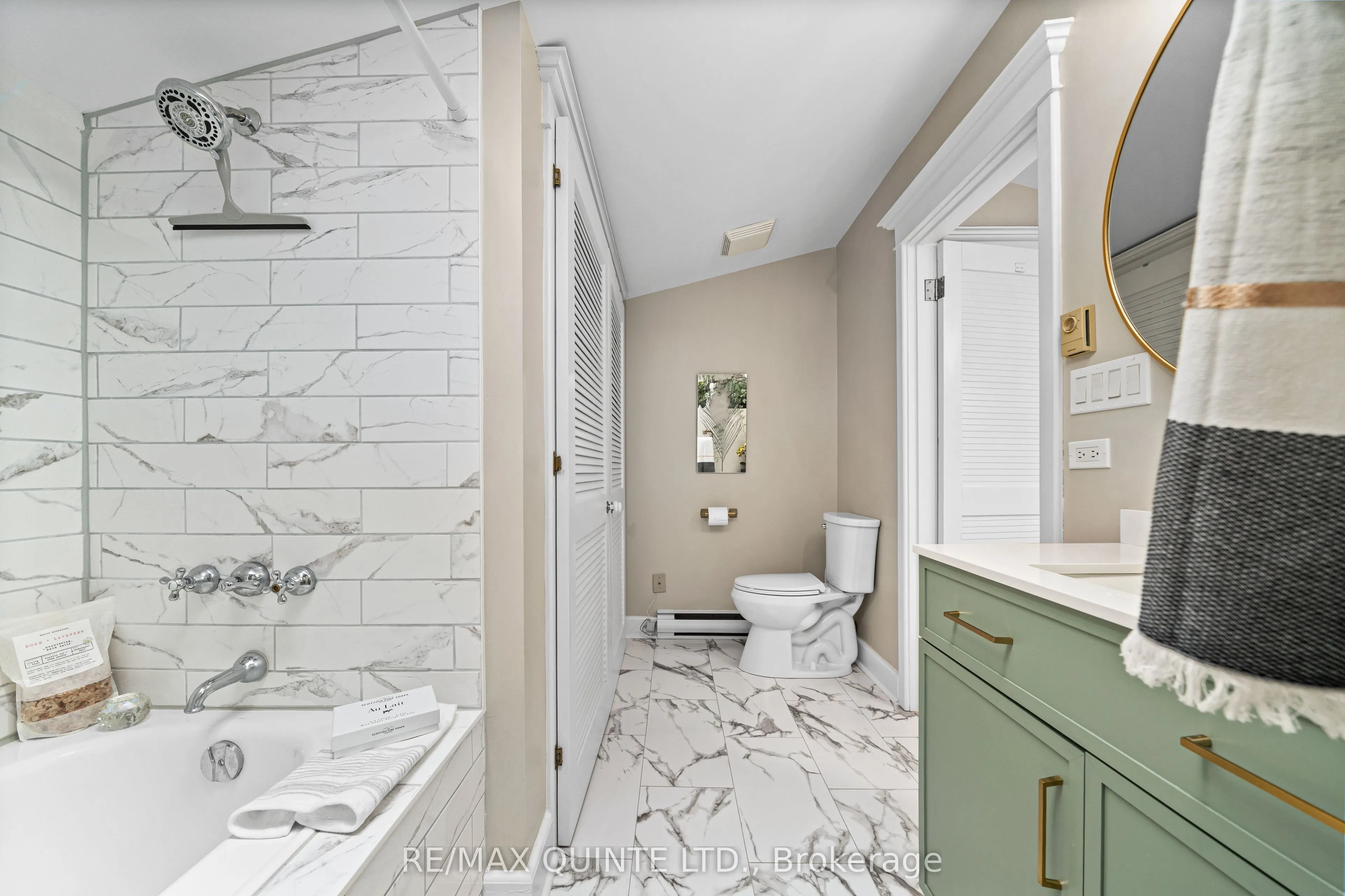 99 Bridge Street E #5