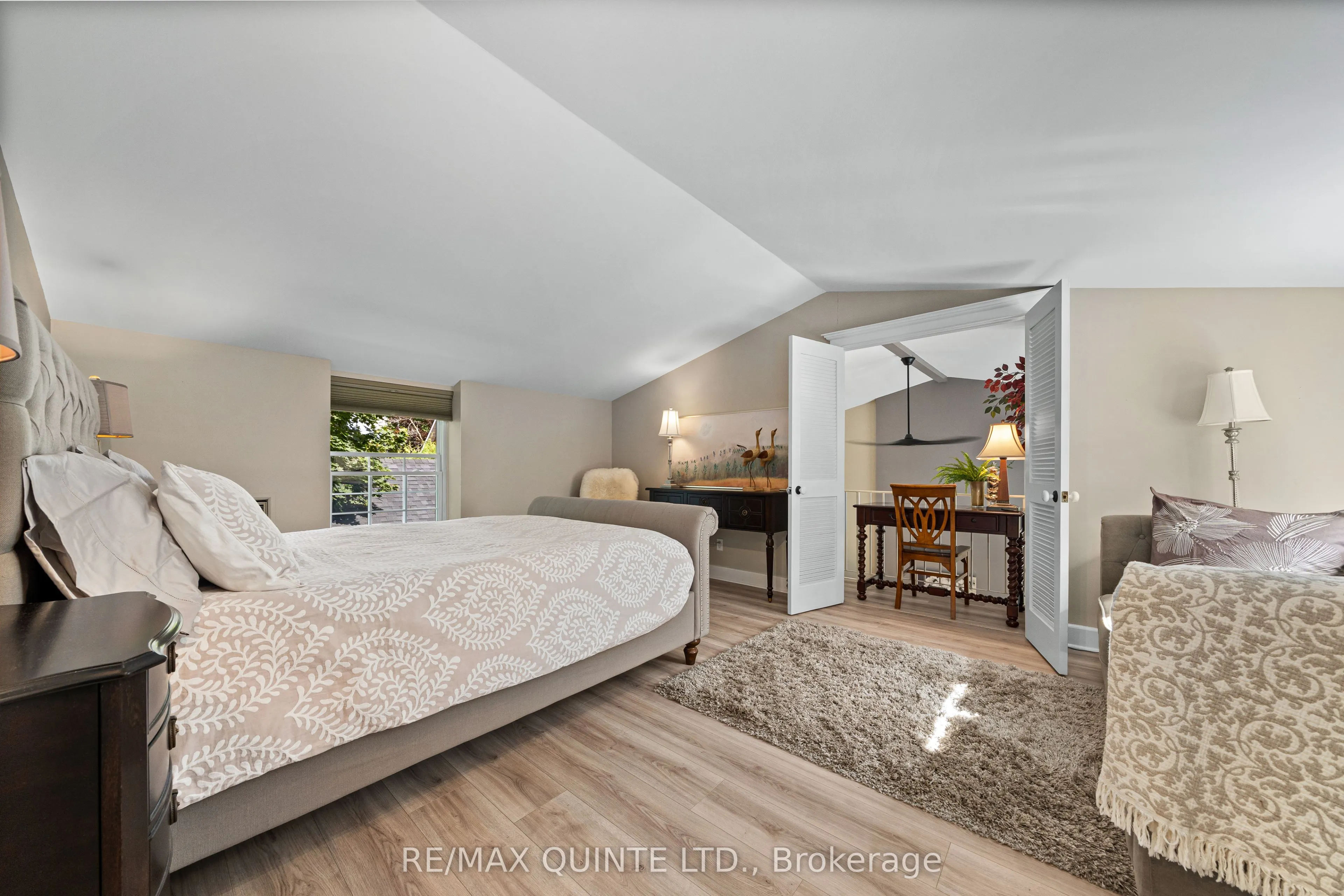 99 Bridge Street E #5
