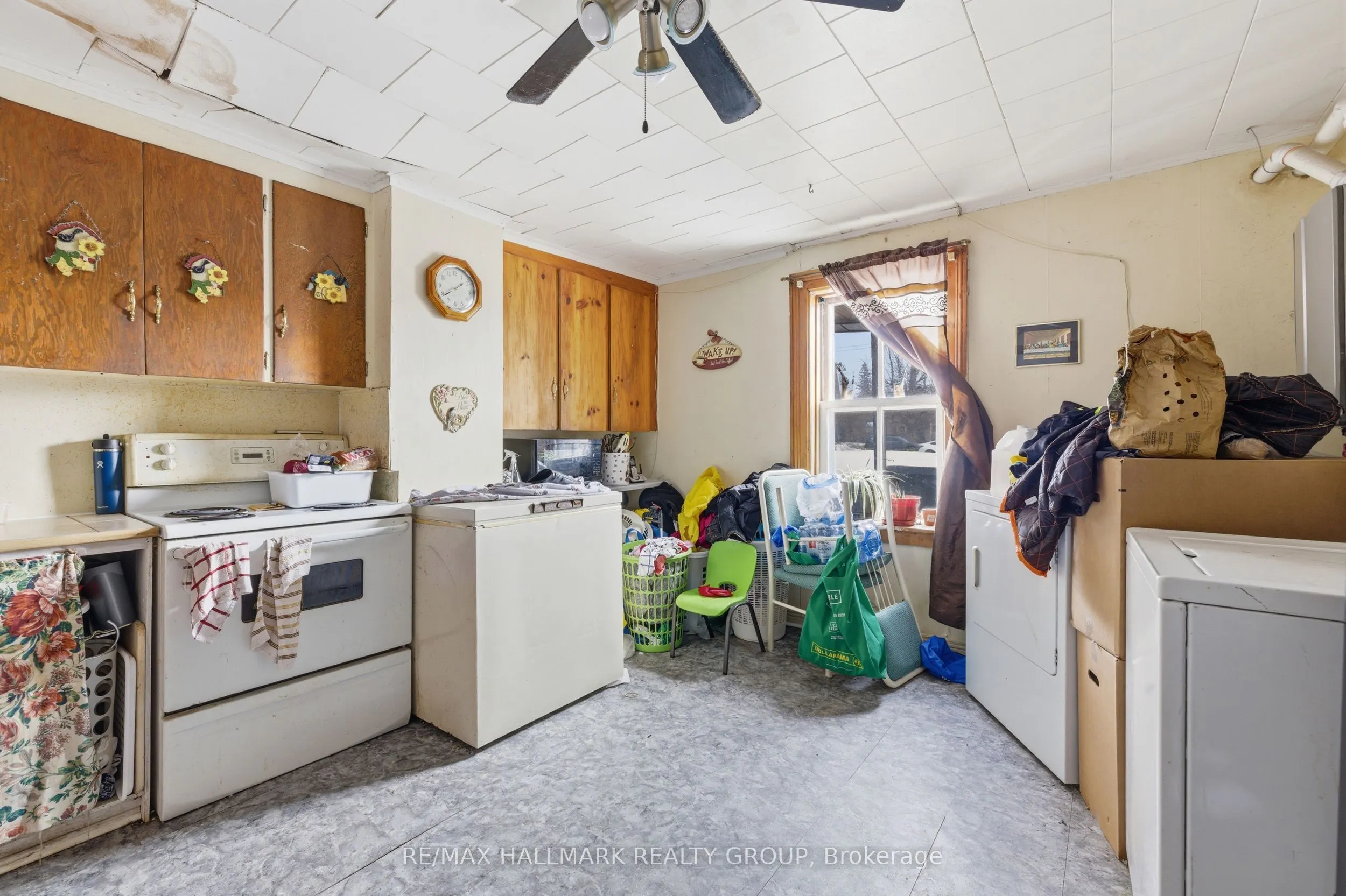 229 Gore Street E