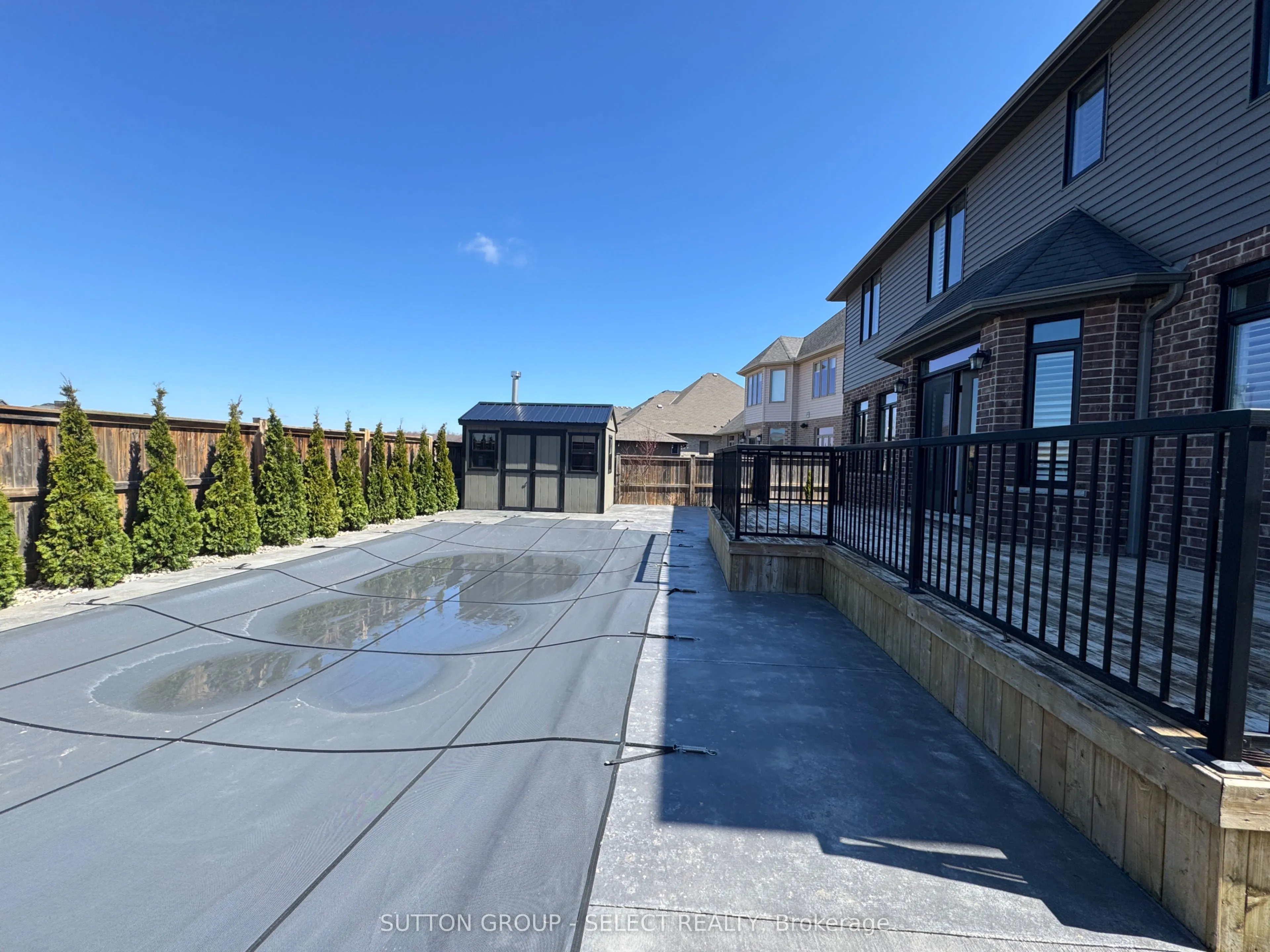 558 Eclipse Walk