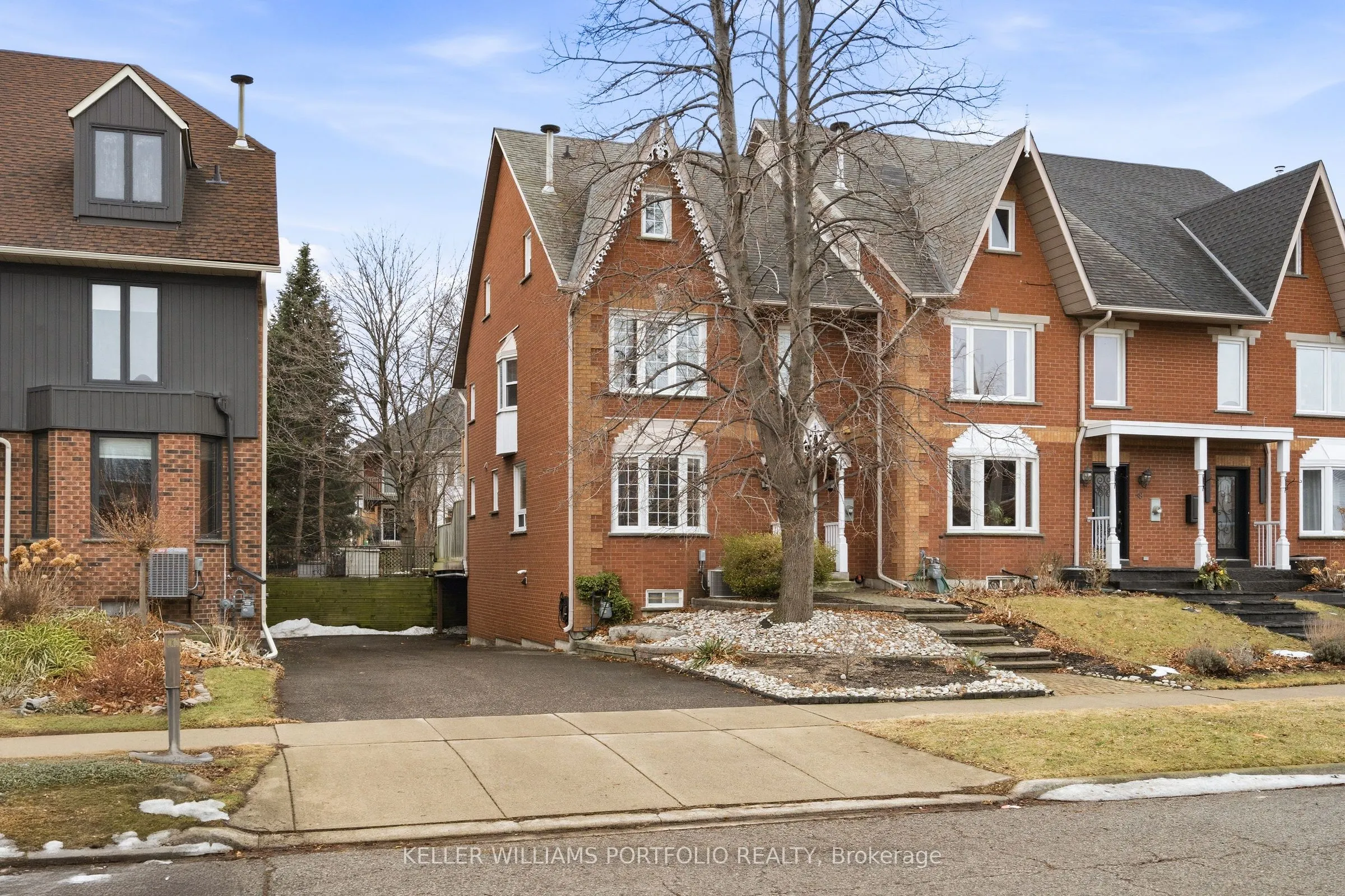 50 Edgewater Drive