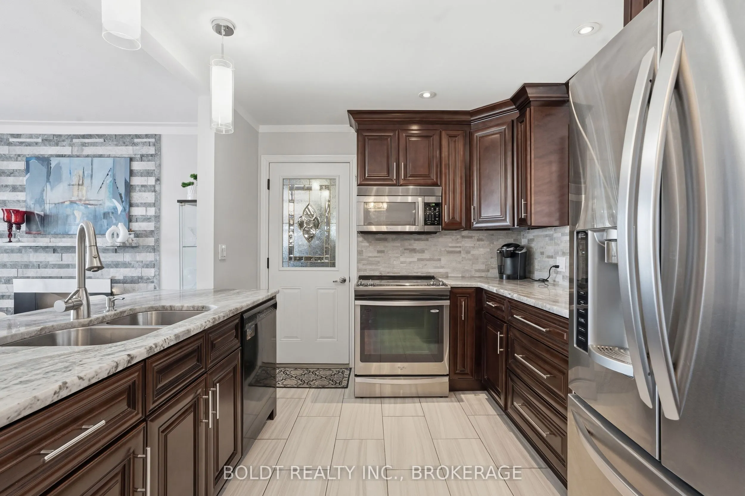 628 Vine Street