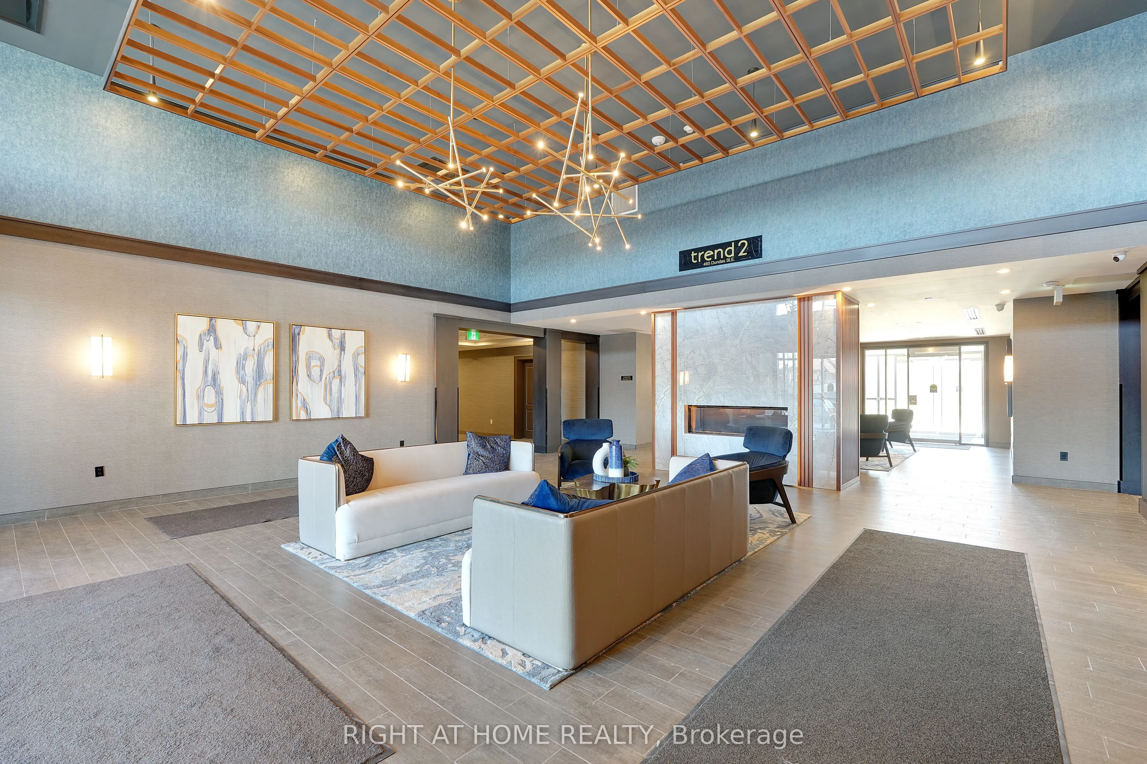 460 Dundas Street E #905