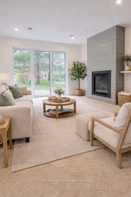 6 Mackenzie John Crescent