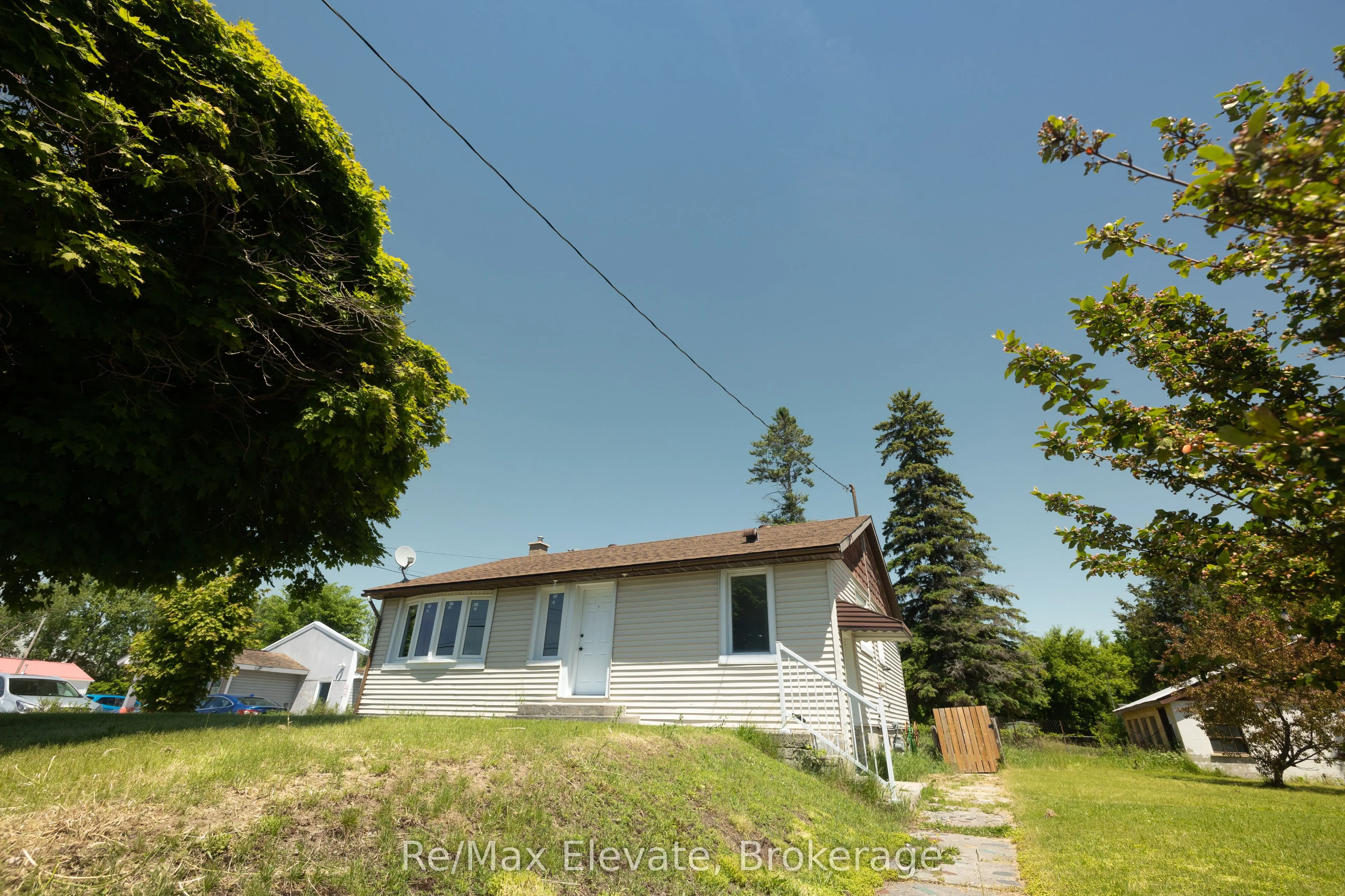 106 Whites Road