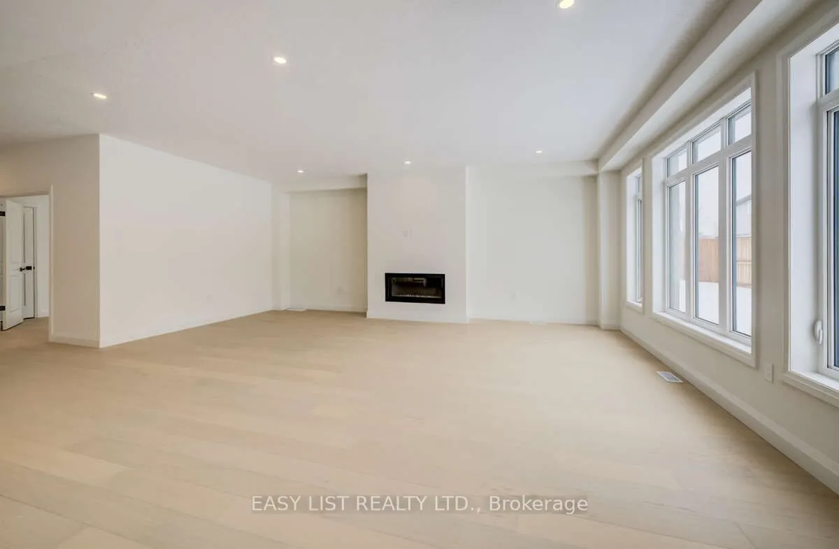 487 Black Street