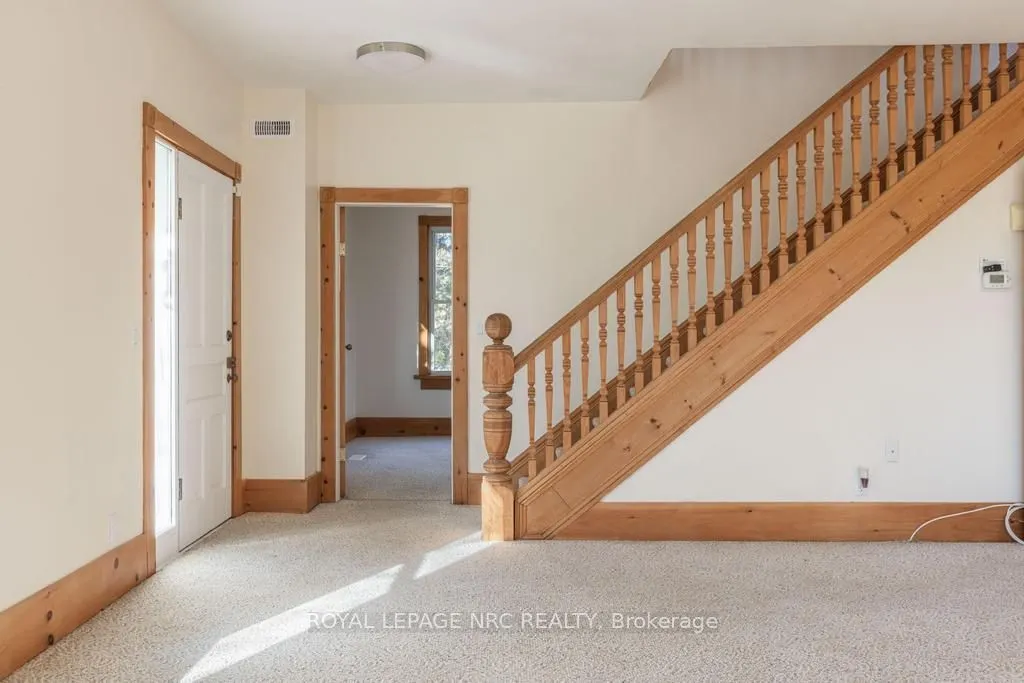 245 Niven Road