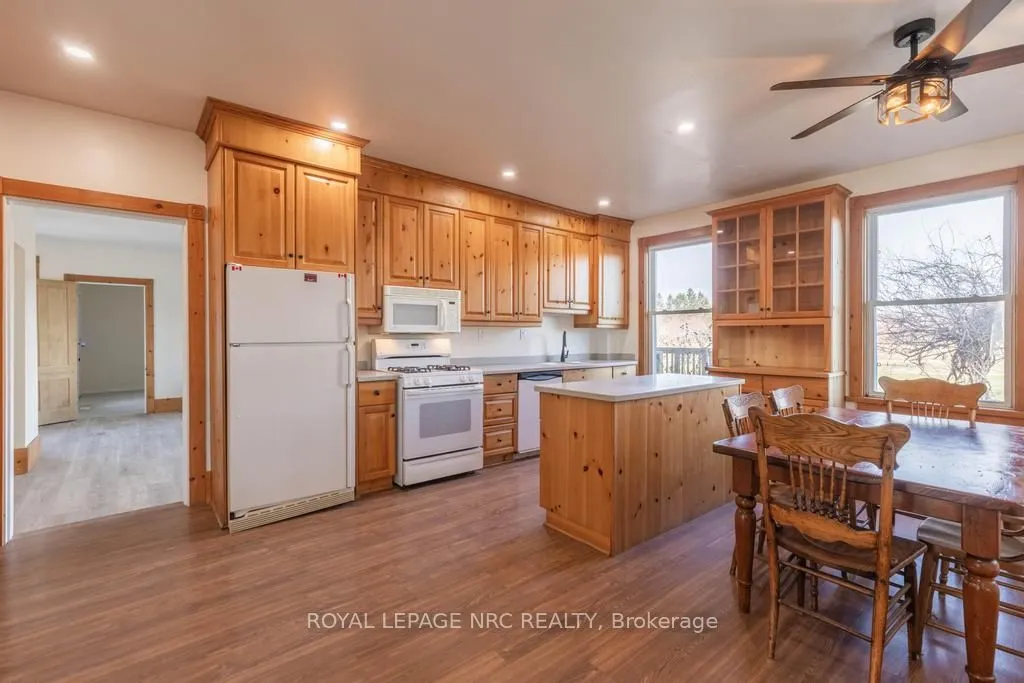 245 Niven Road