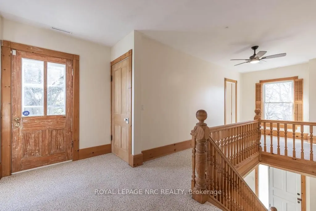 245 Niven Road