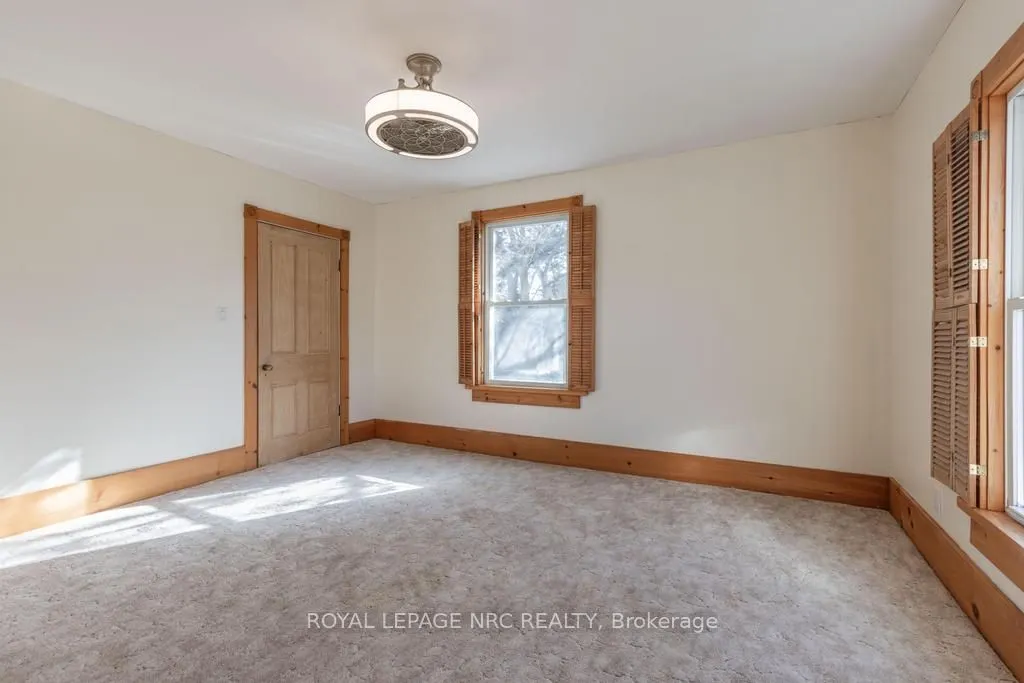 245 Niven Road