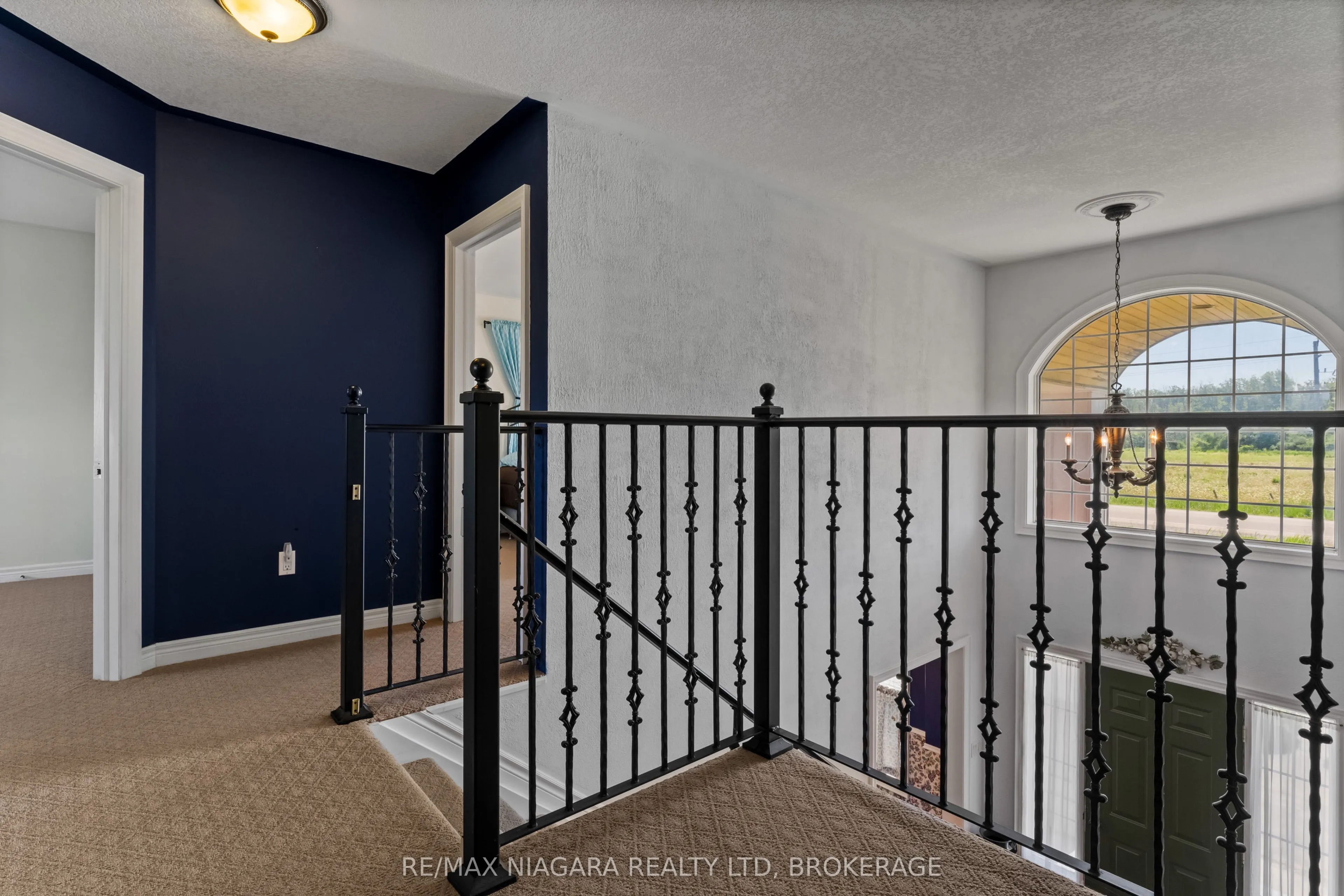 374 Niagara Stone Road