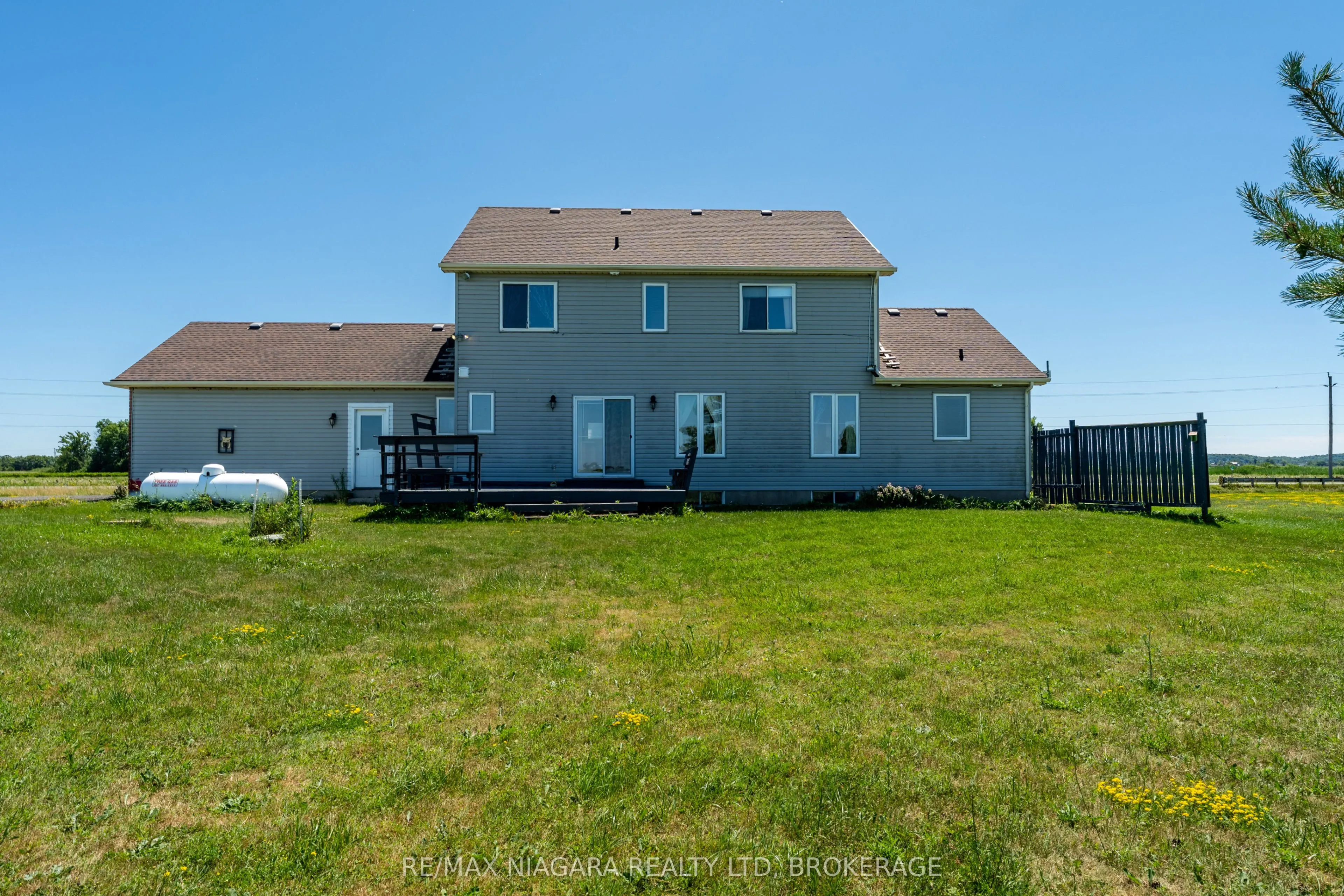 374 Niagara Stone Road