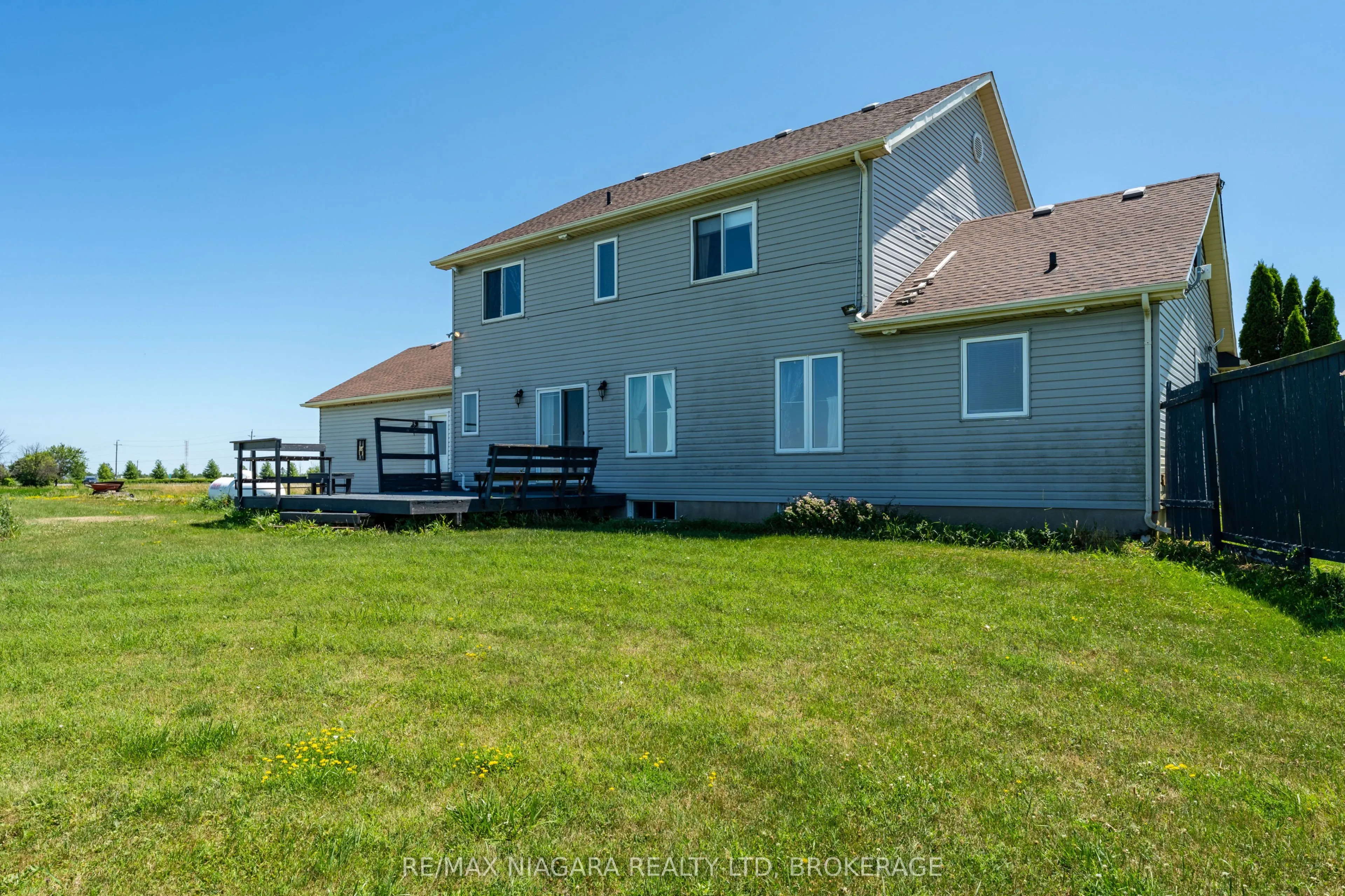 374 Niagara Stone Road
