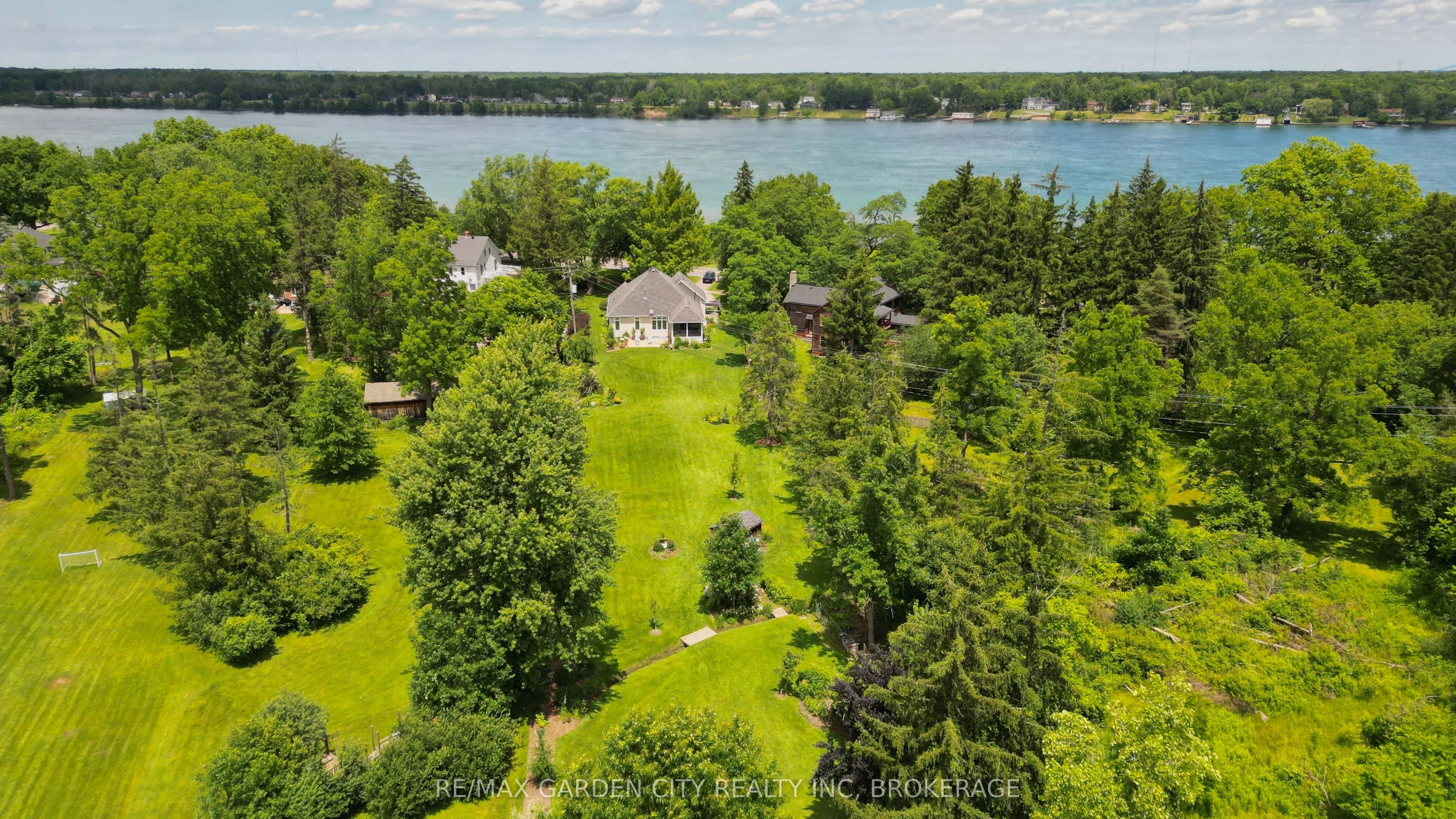 3089 Niagara River Parkway