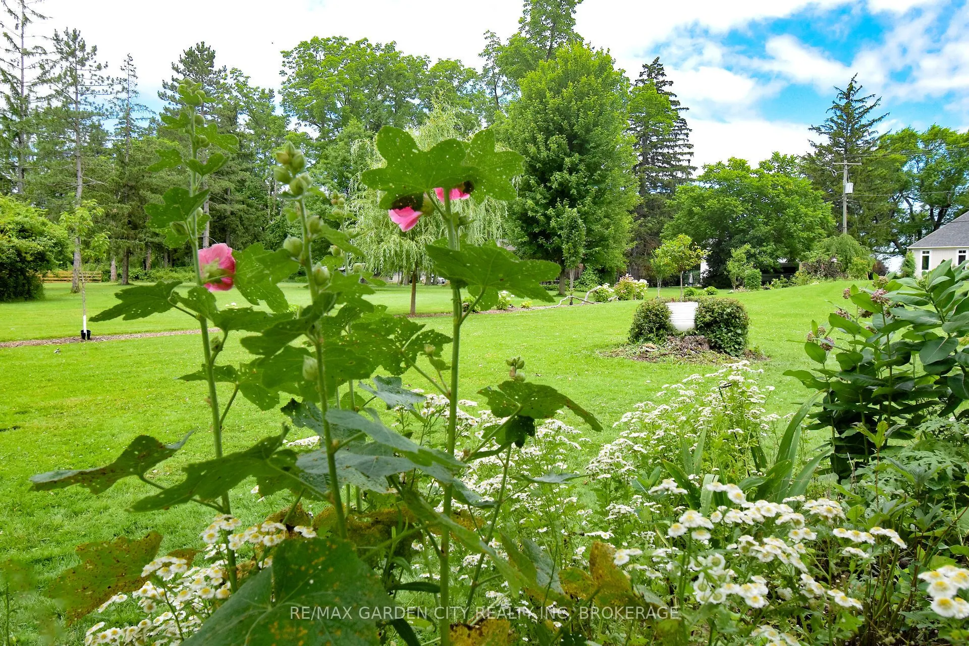 3089 Niagara River Parkway