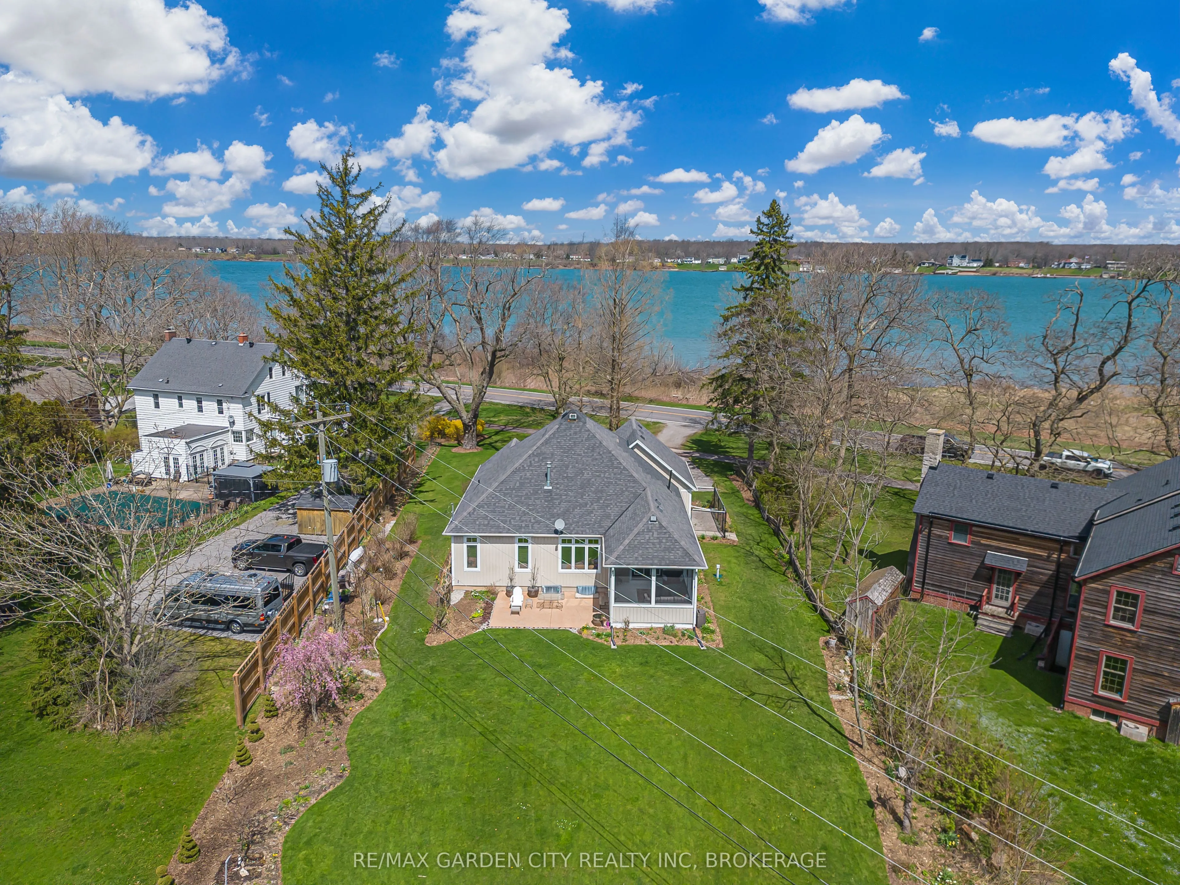 3089 Niagara River Parkway