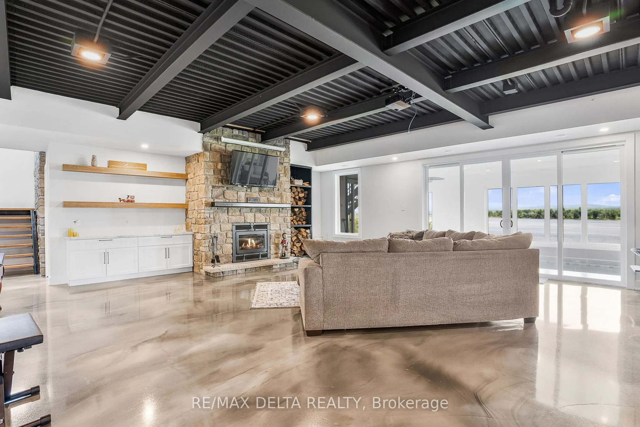 3815 Old Highway 17 Road