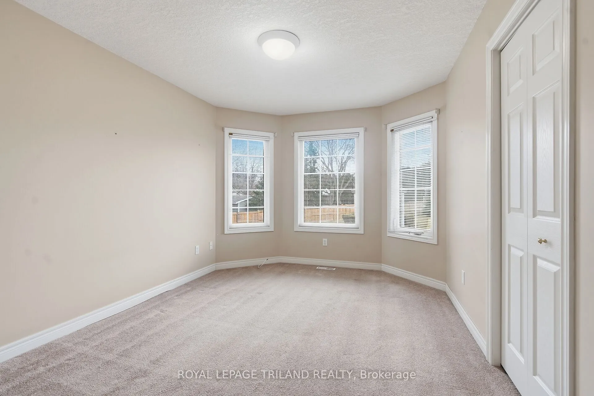 20 Windemere Place #10